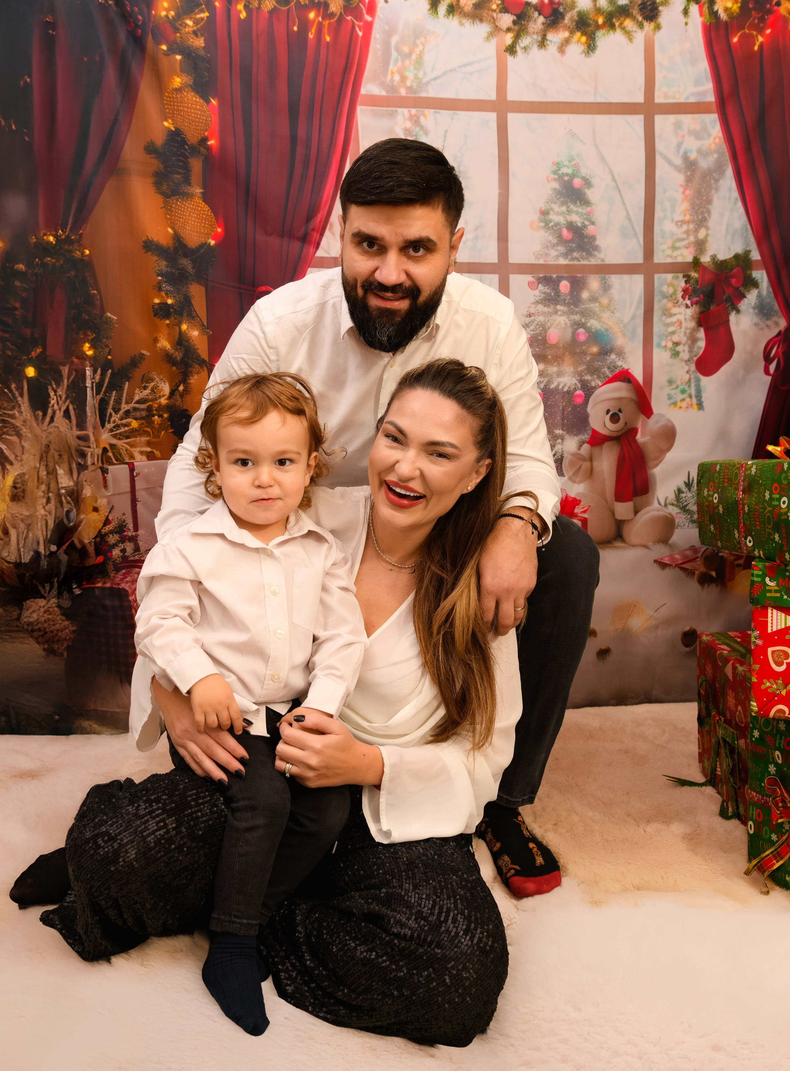 Christmas Photoshoot. Hand for photos
