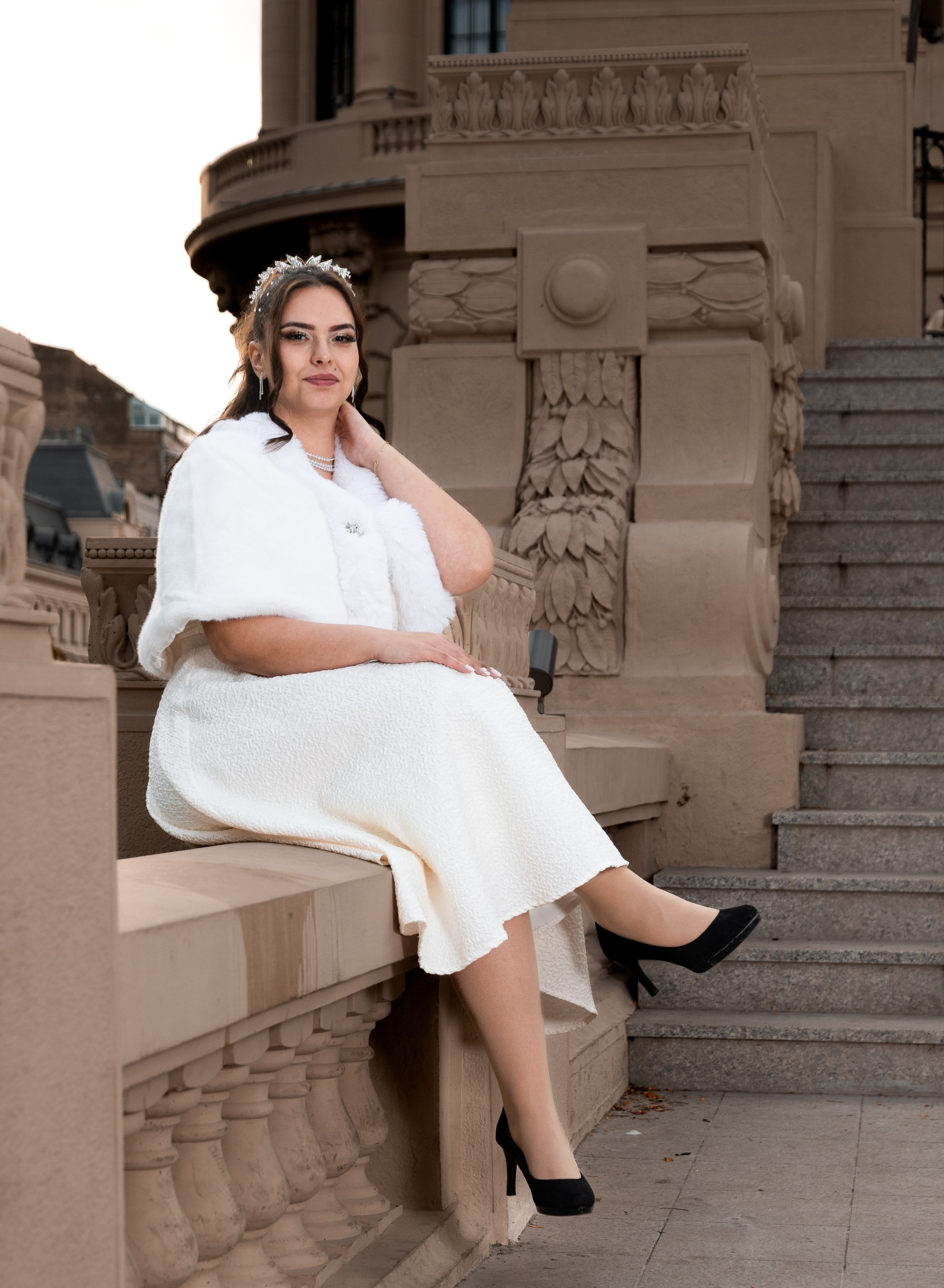 Civil Ceremony Florin — Alexandra. Hand for photos