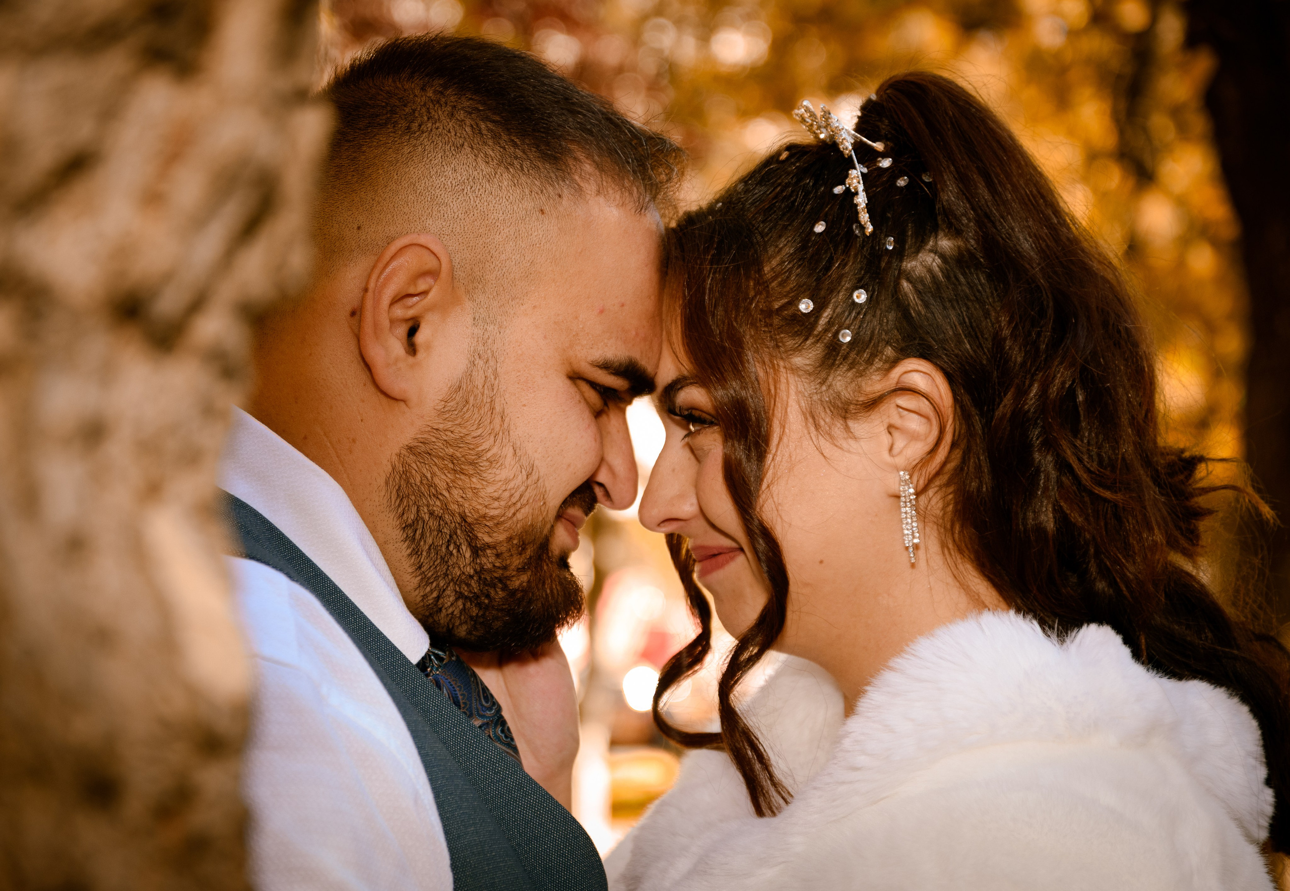 Civil Ceremony Florin — Alexandra. Hand for photos
