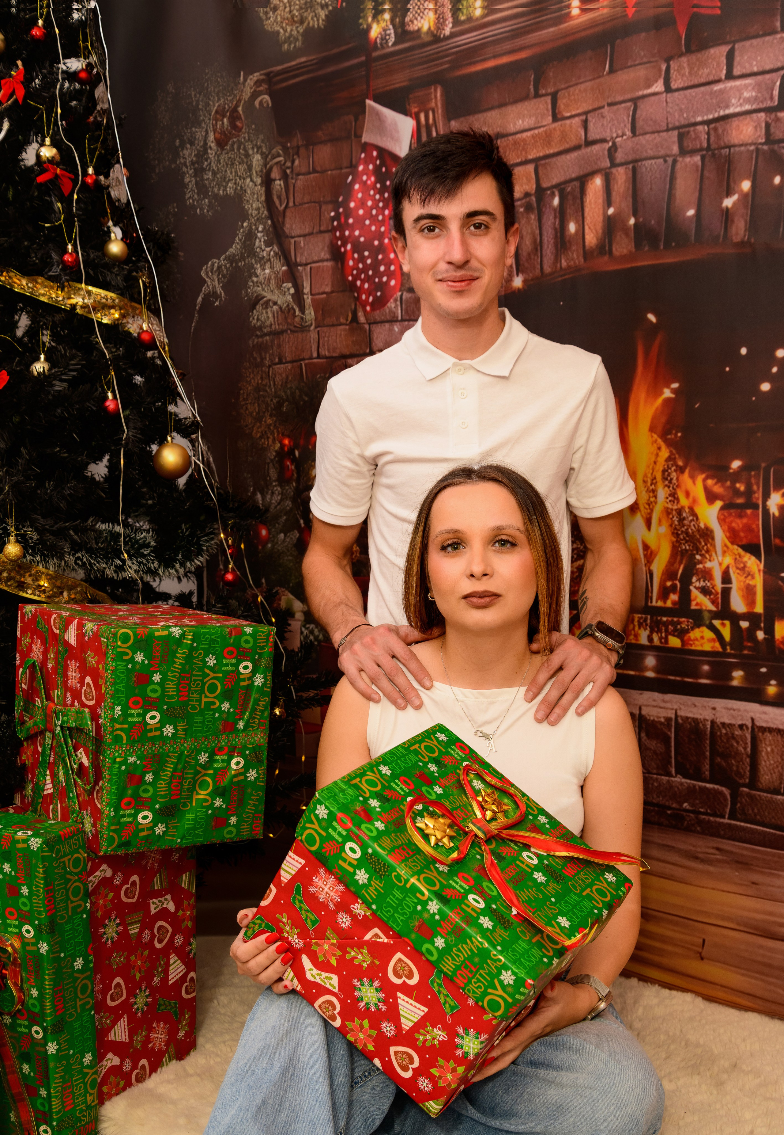 Christmas Photoshoot. Hand for photos