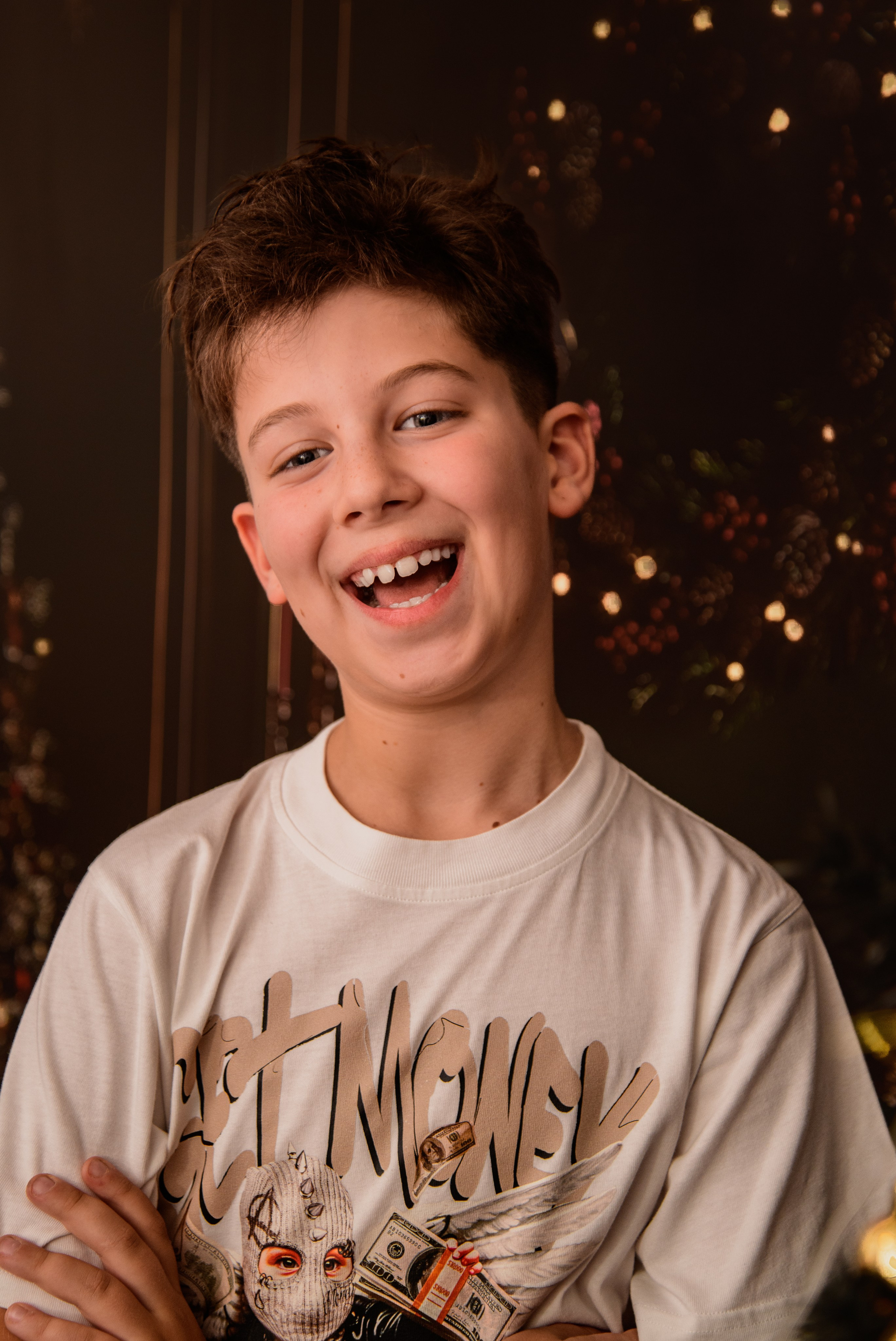 Christmas Photoshoot. Hand for photos