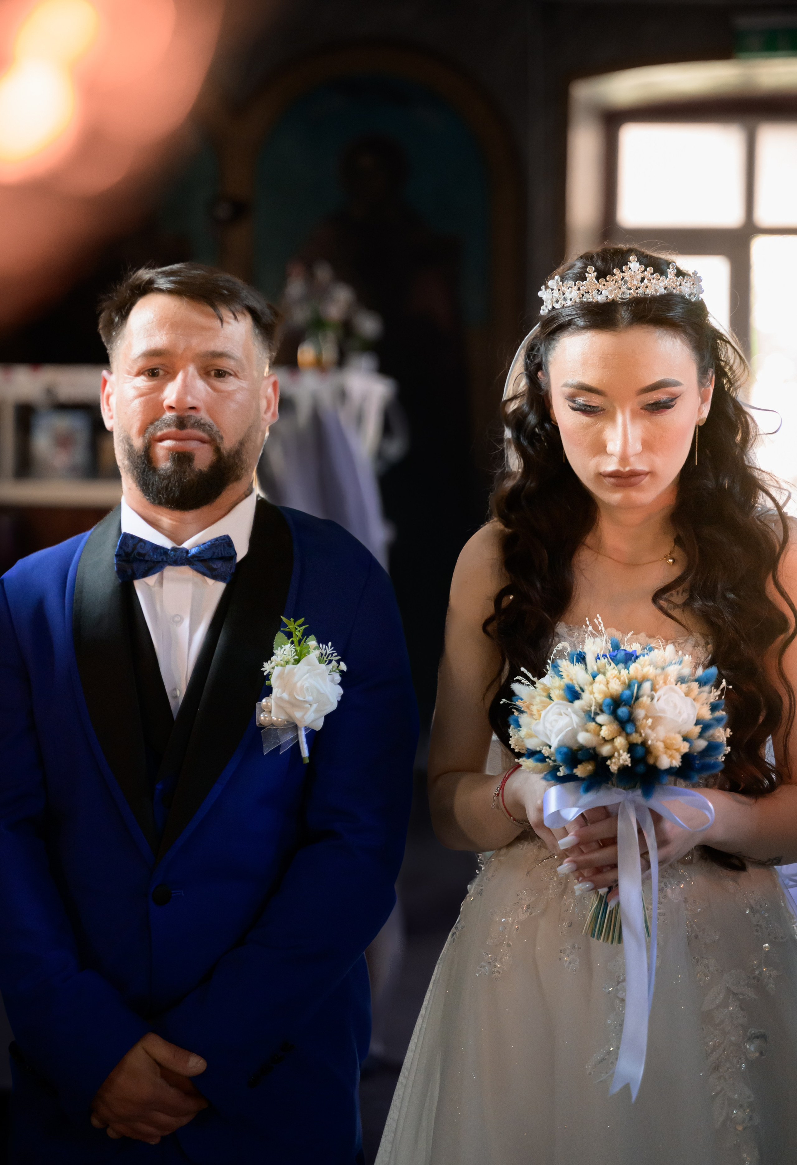 Wedding. Hand for photos