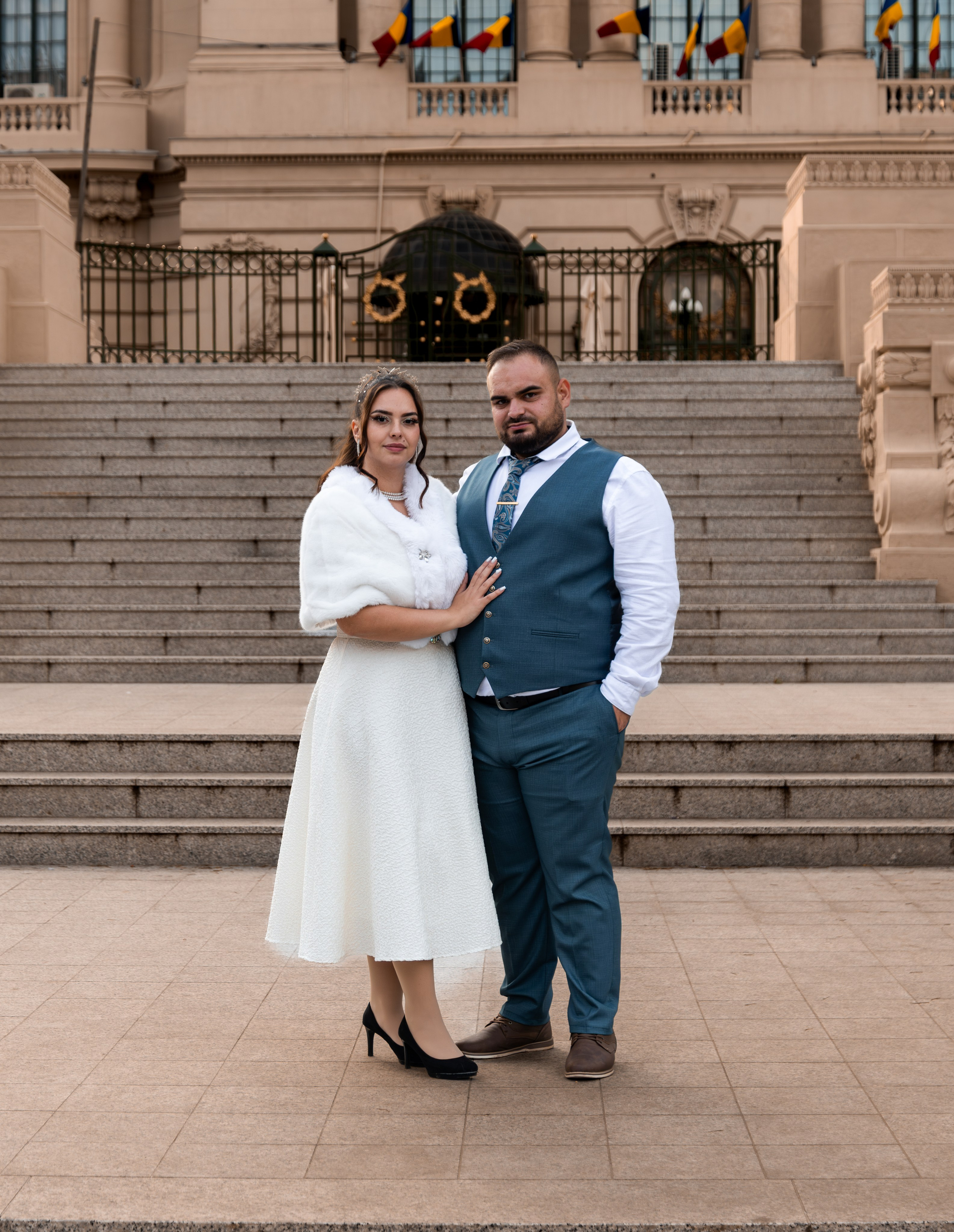 Civil Ceremony Florin — Alexandra. Hand for photos