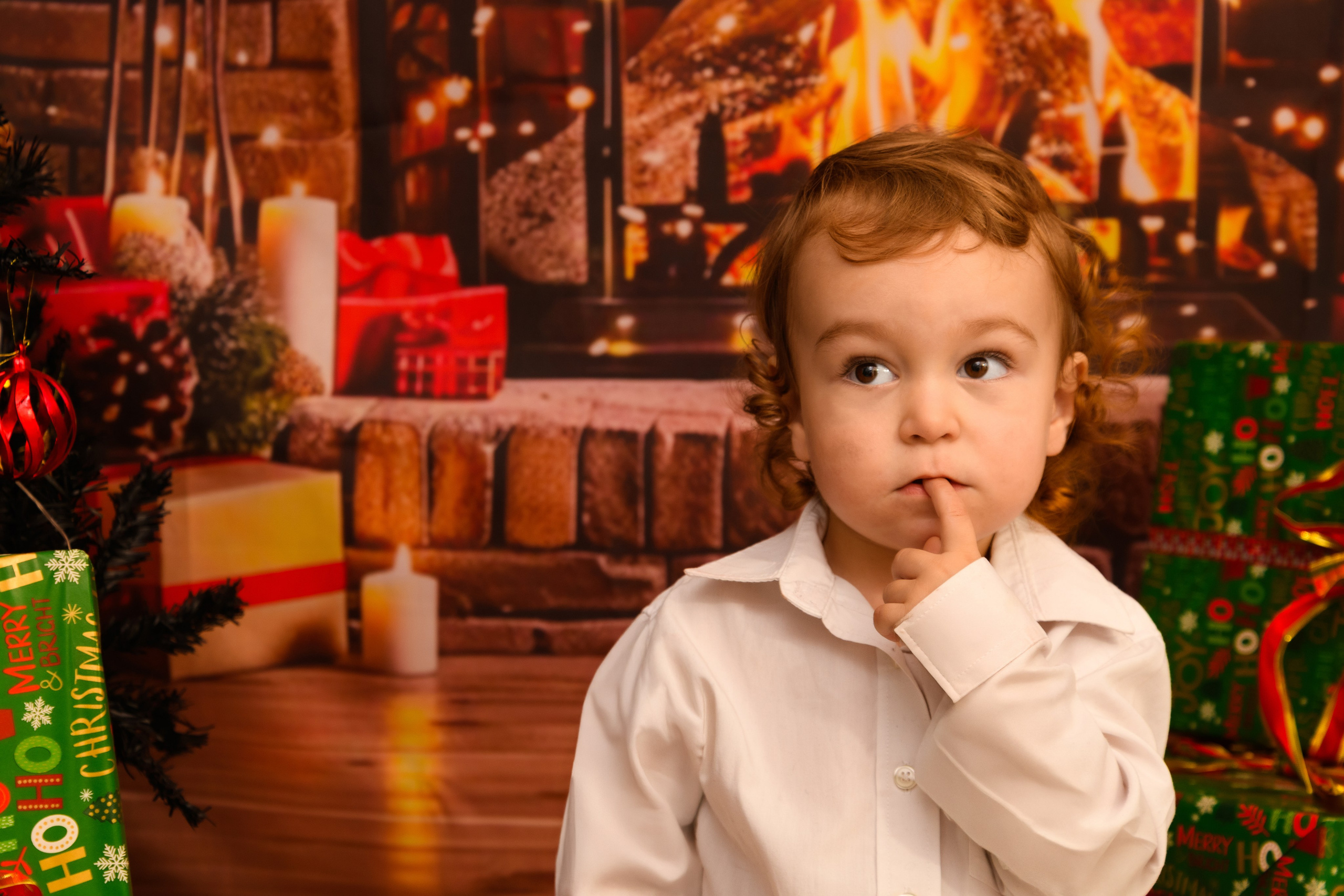 Christmas Photoshoot. Hand for photos