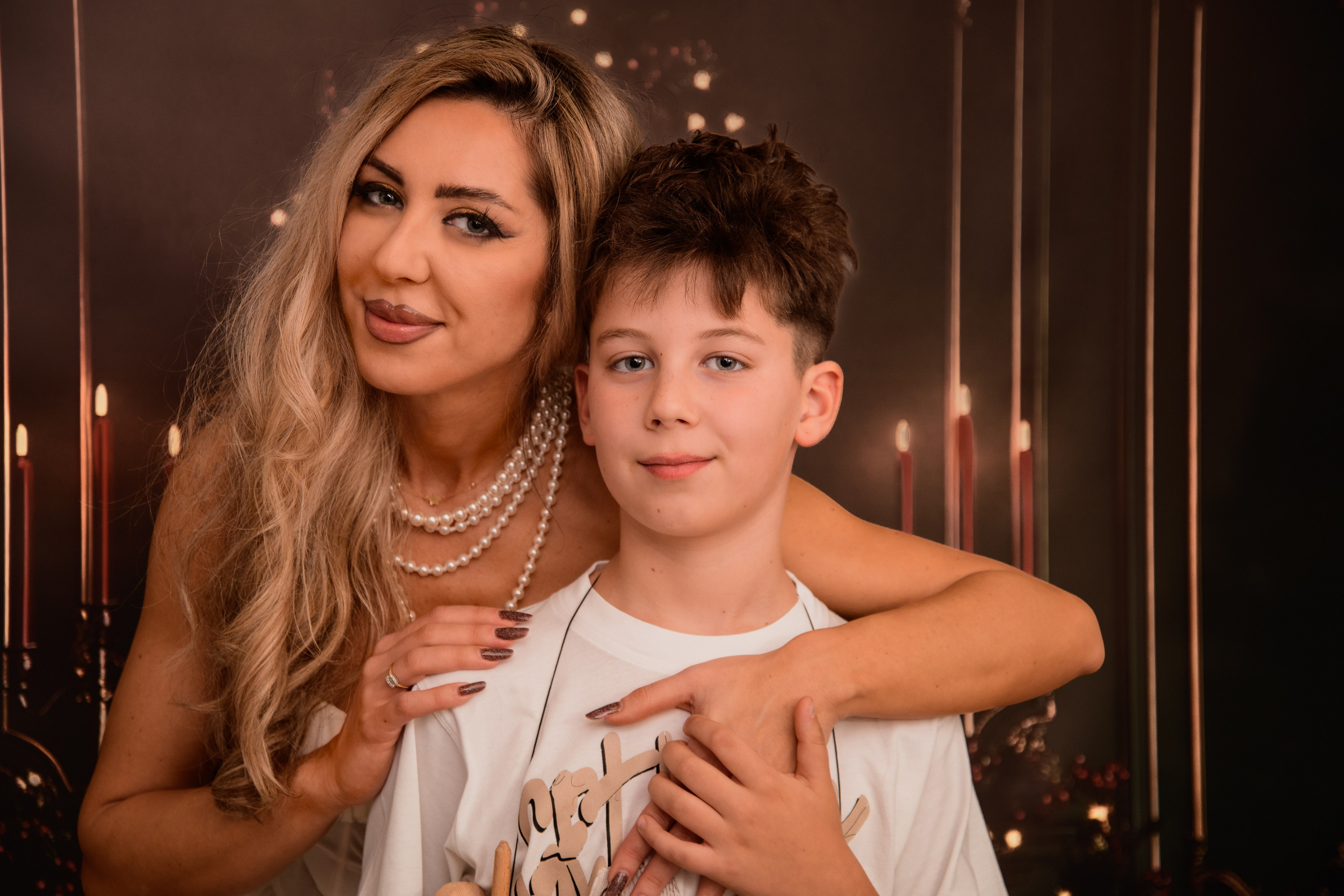 Christmas Photoshoot. Hand for photos