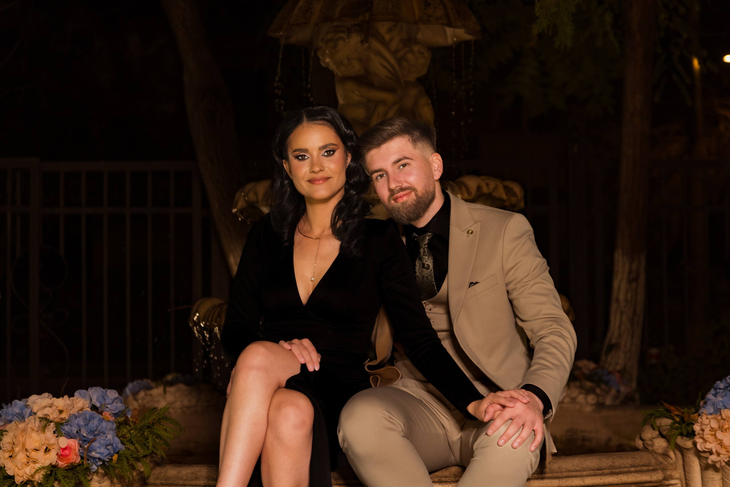 Couple. Hand for photos