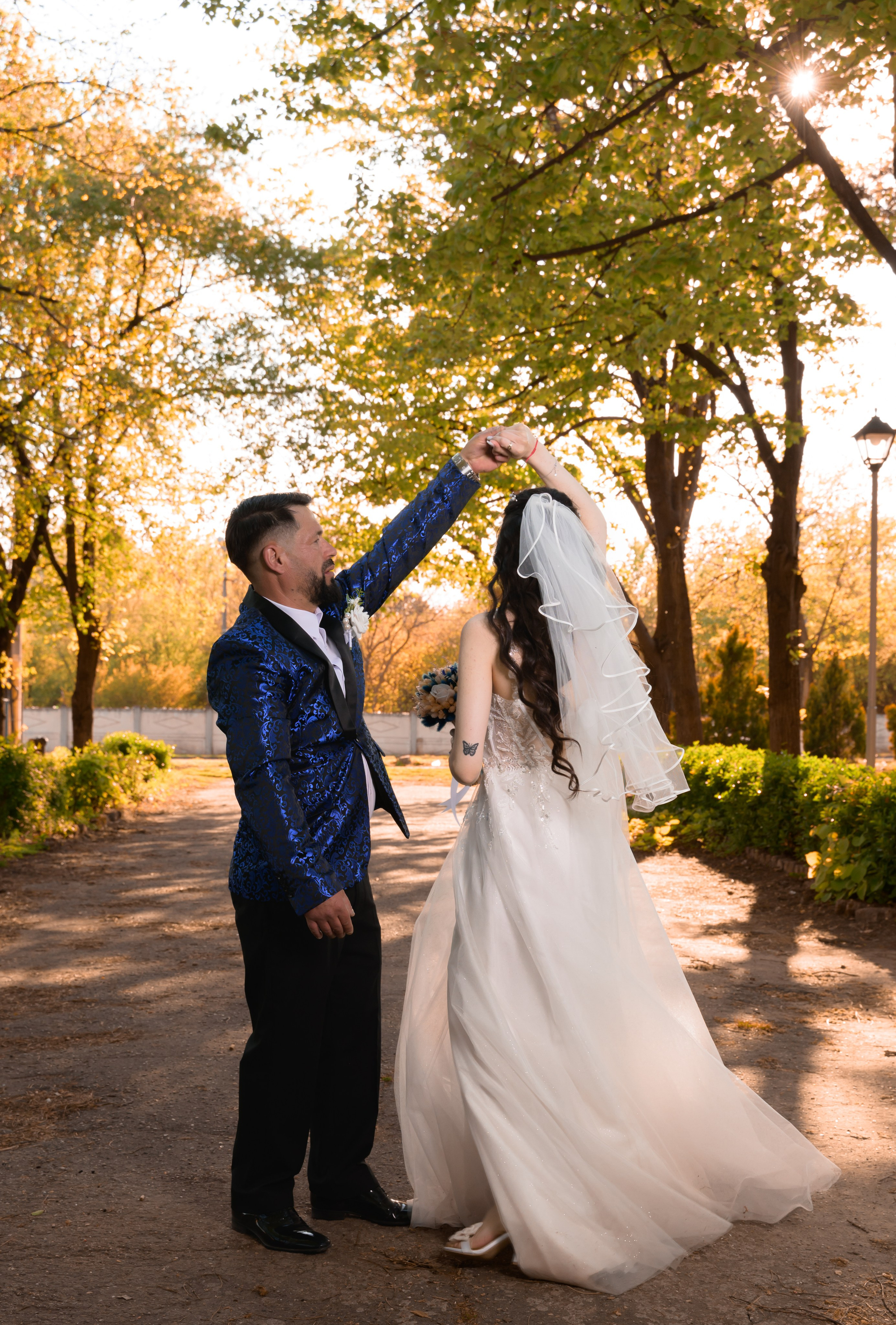 Wedding. Hand for photos