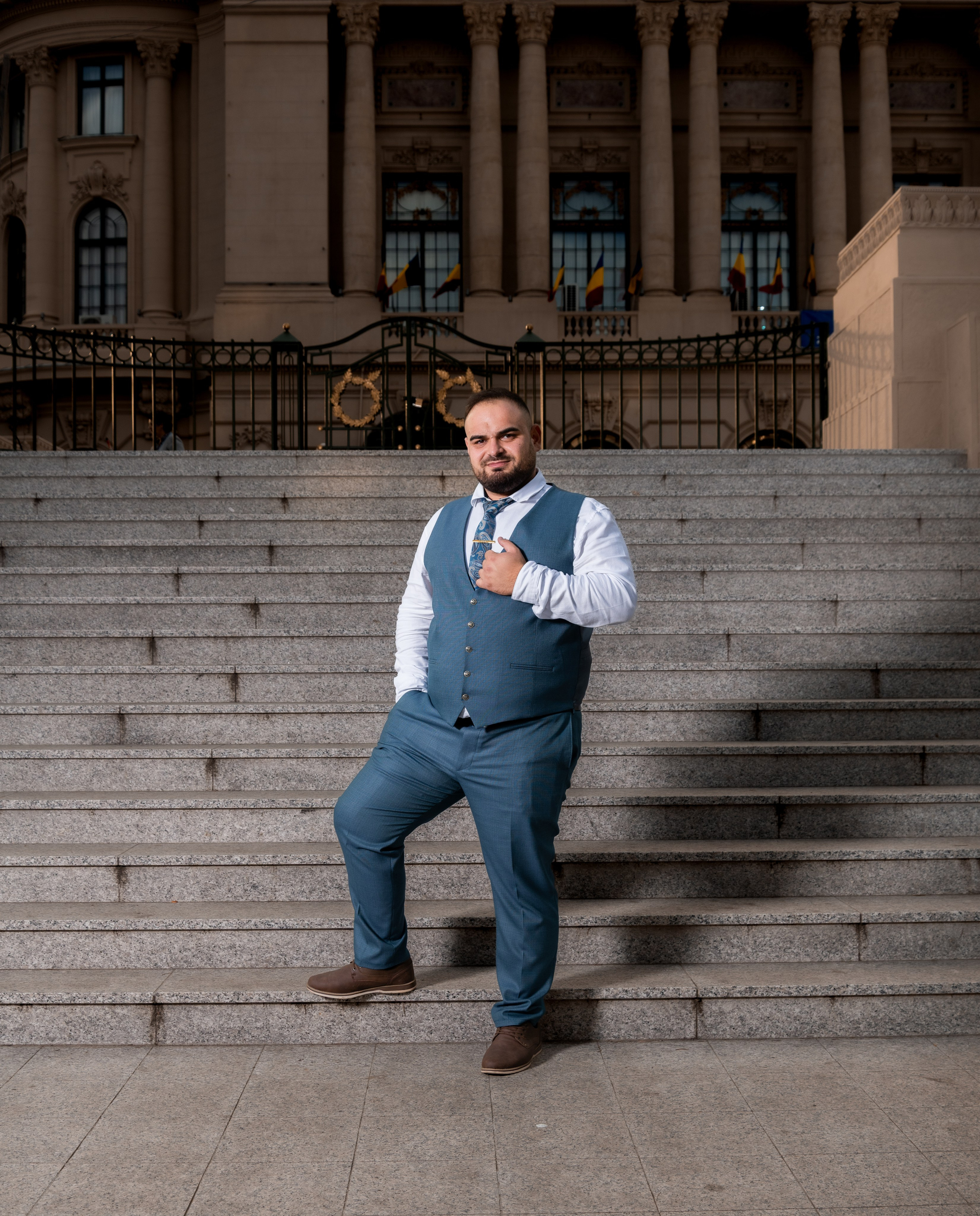 Civil Ceremony Florin — Alexandra. Hand for photos