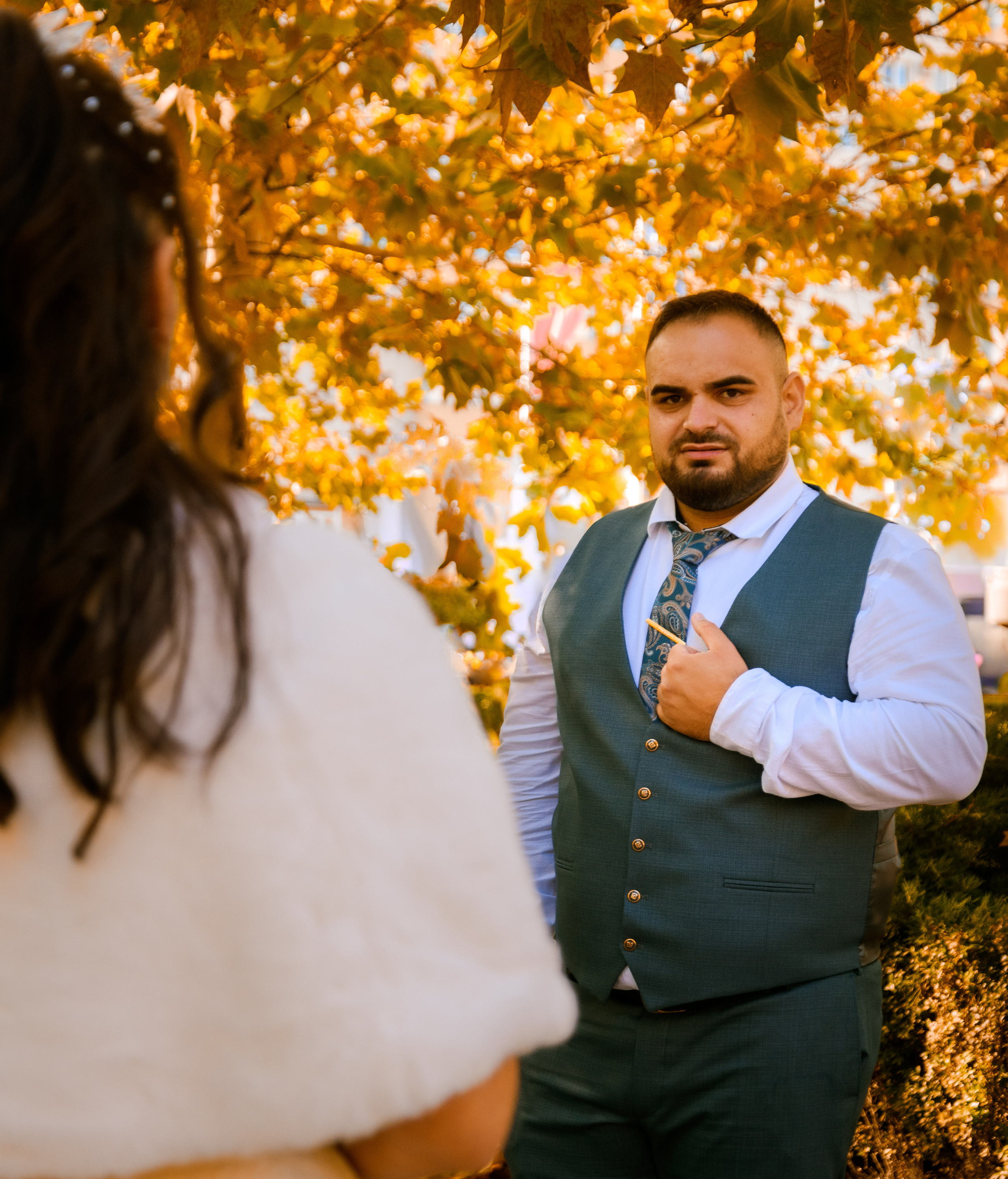 Civil Ceremony Florin — Alexandra. Hand for photos