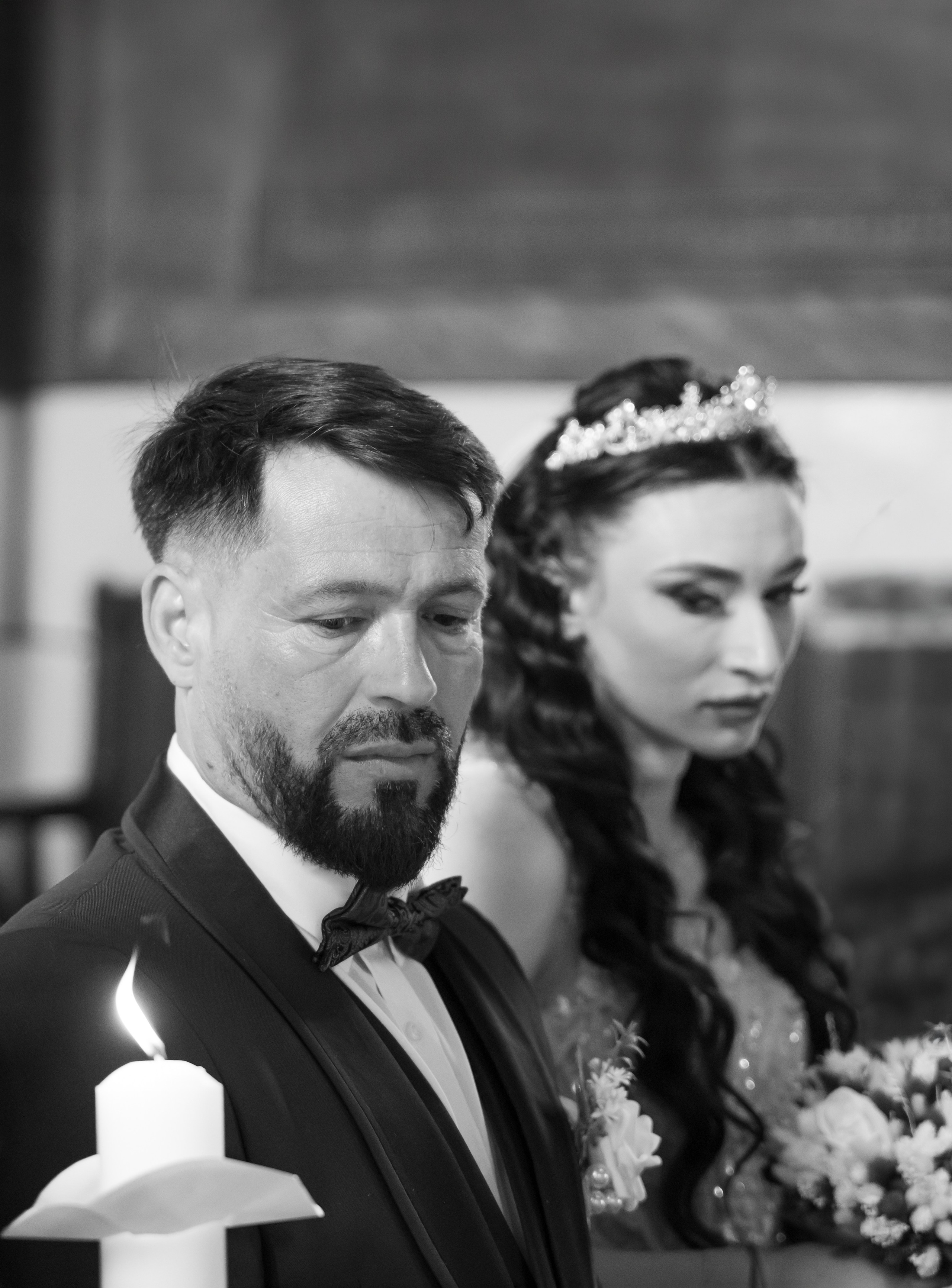 Wedding. Hand for photos