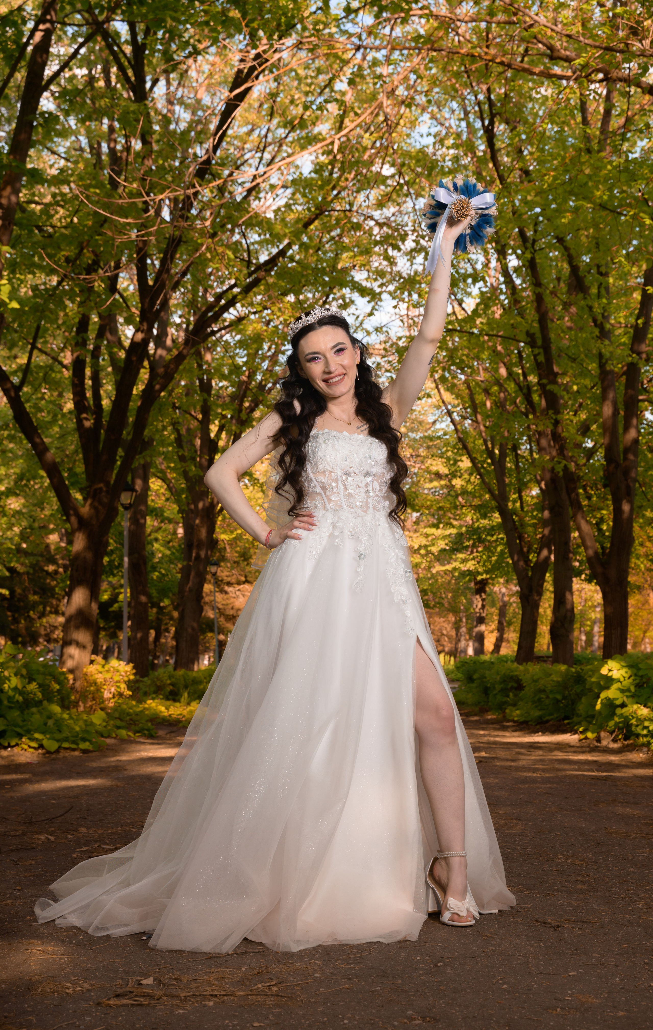 Wedding. Hand for photos