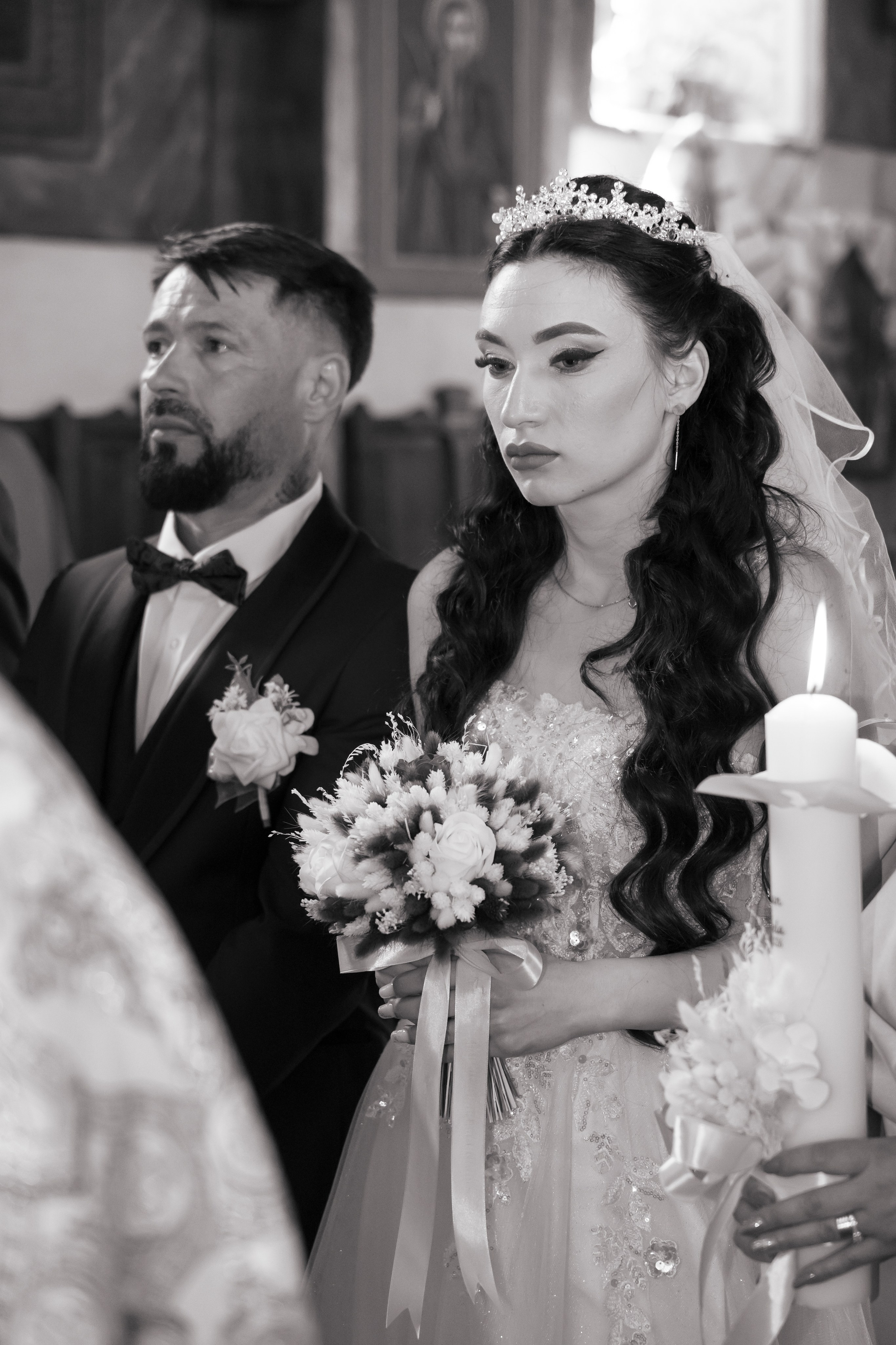 Wedding. Hand for photos