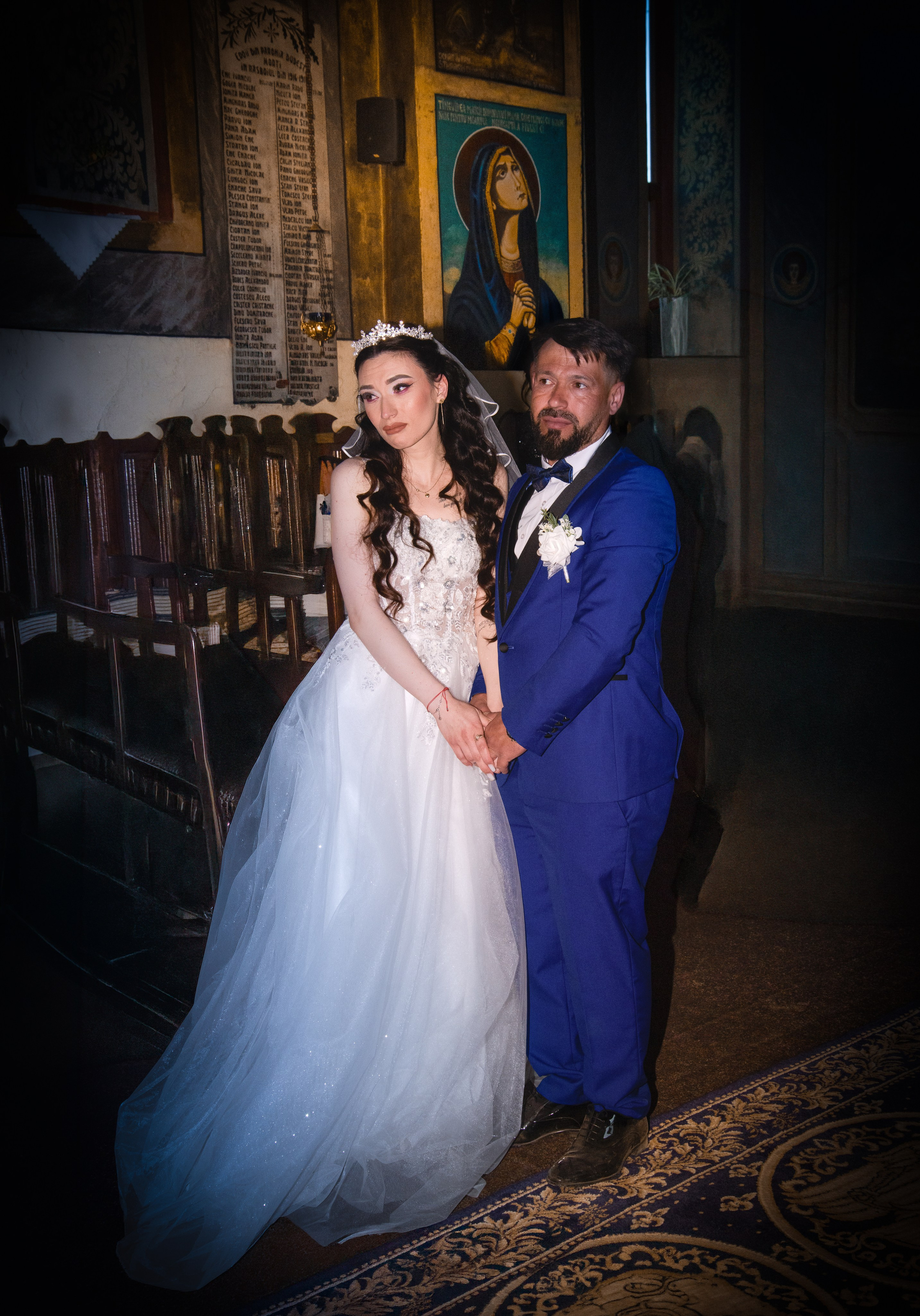 Wedding. Hand for photos