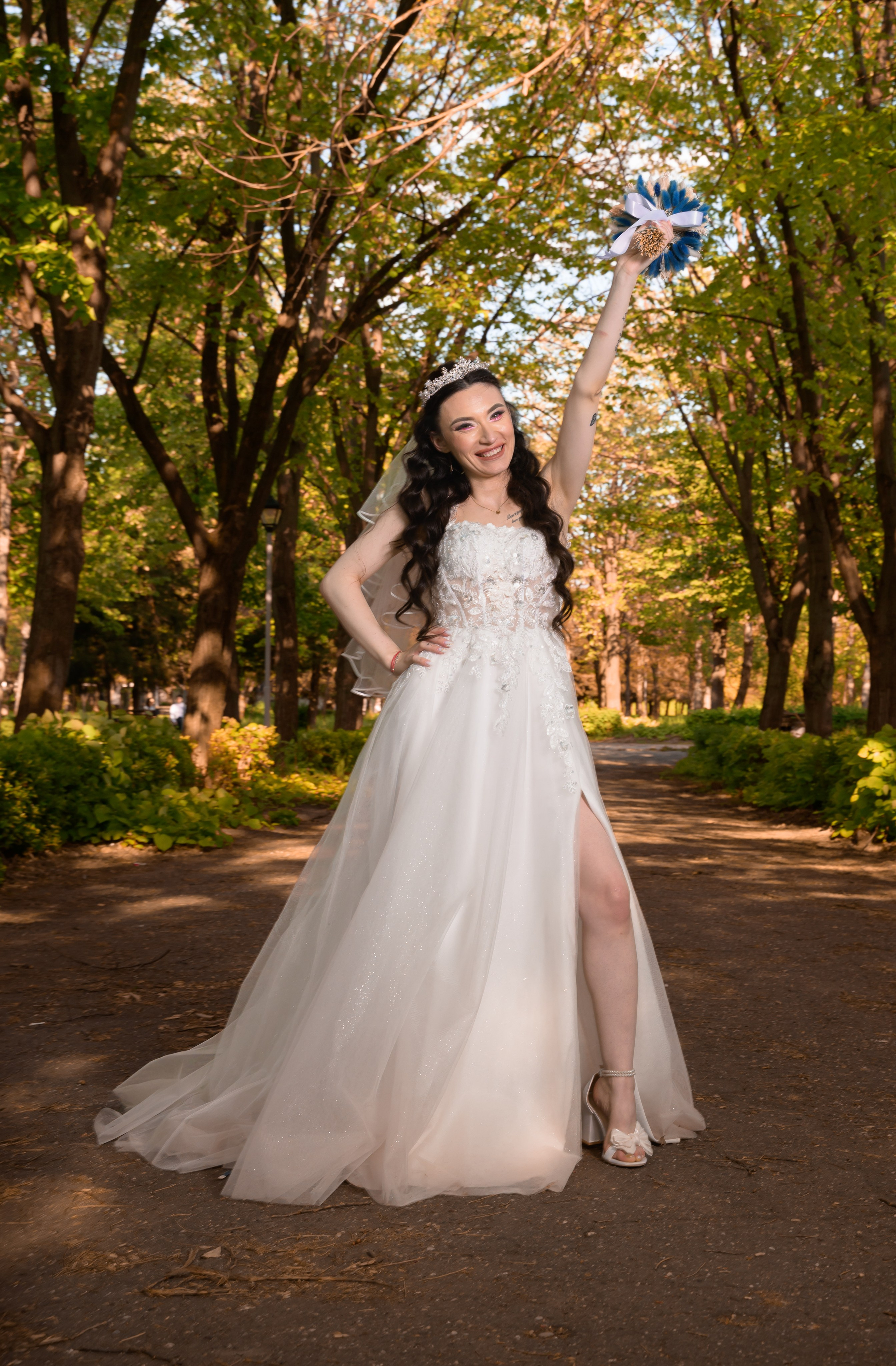 Wedding. Hand for photos