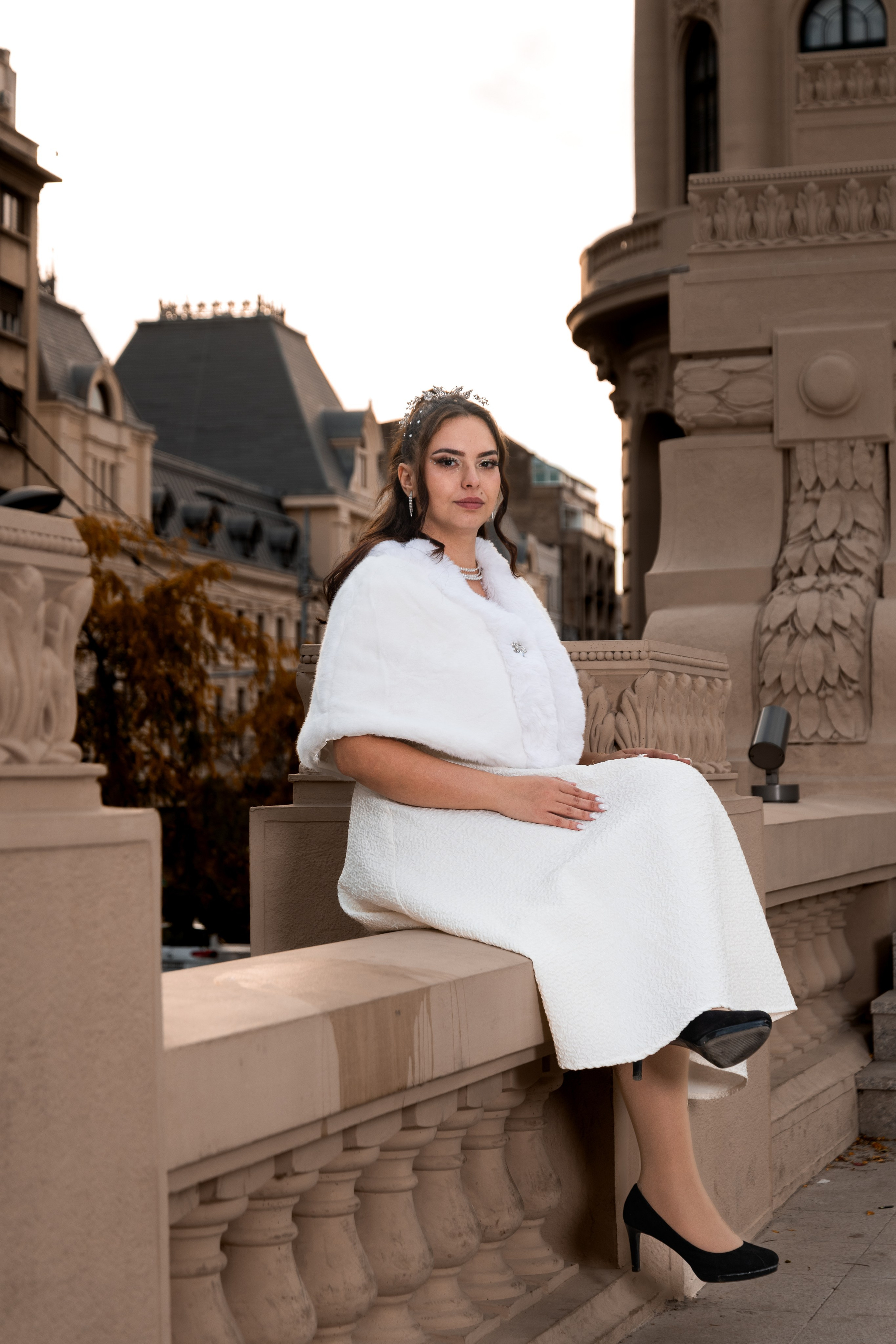 Civil Ceremony Florin — Alexandra. Hand for photos