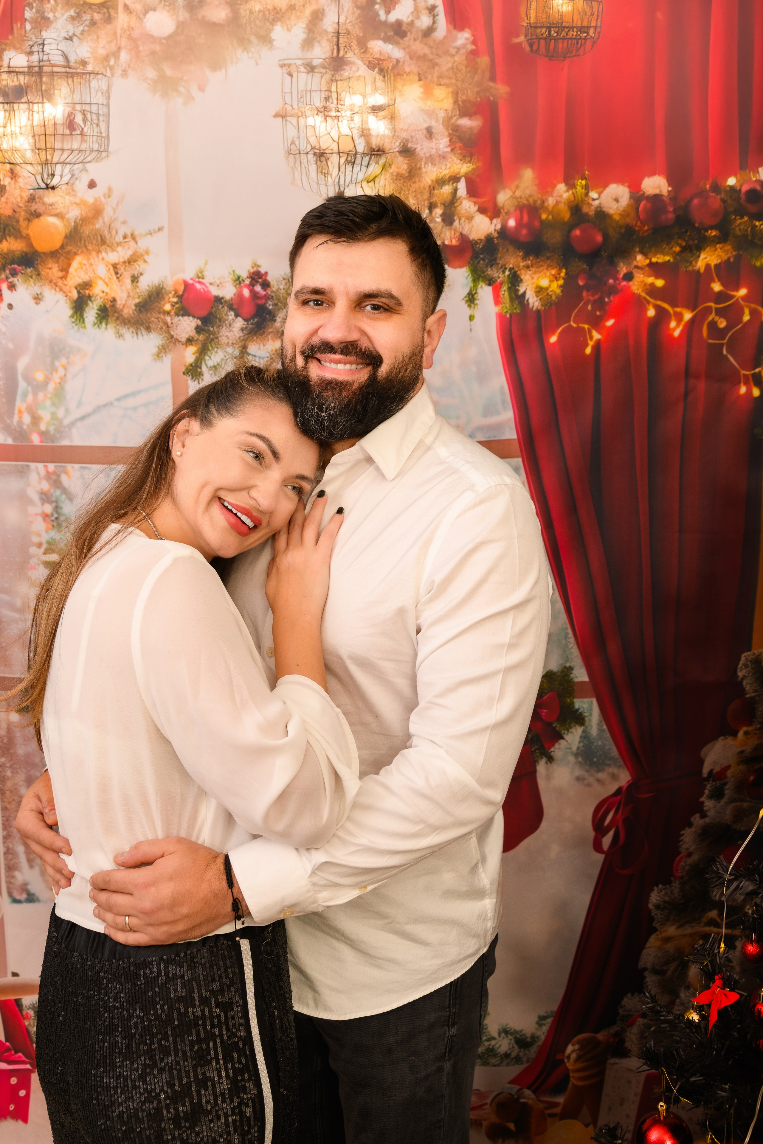 Christmas Photoshoot. Hand for photos