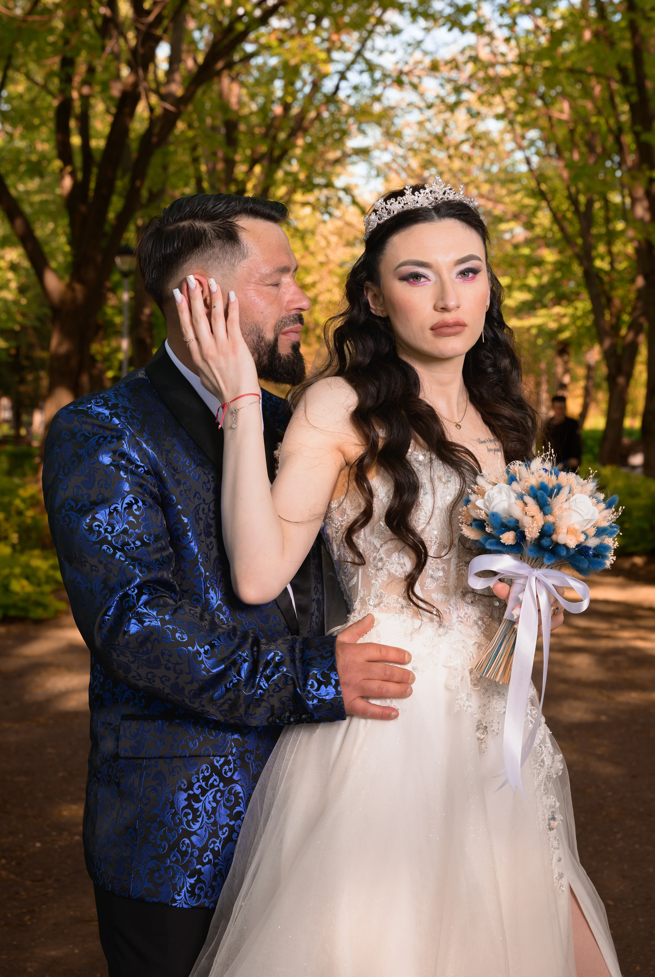Wedding. Hand for photos