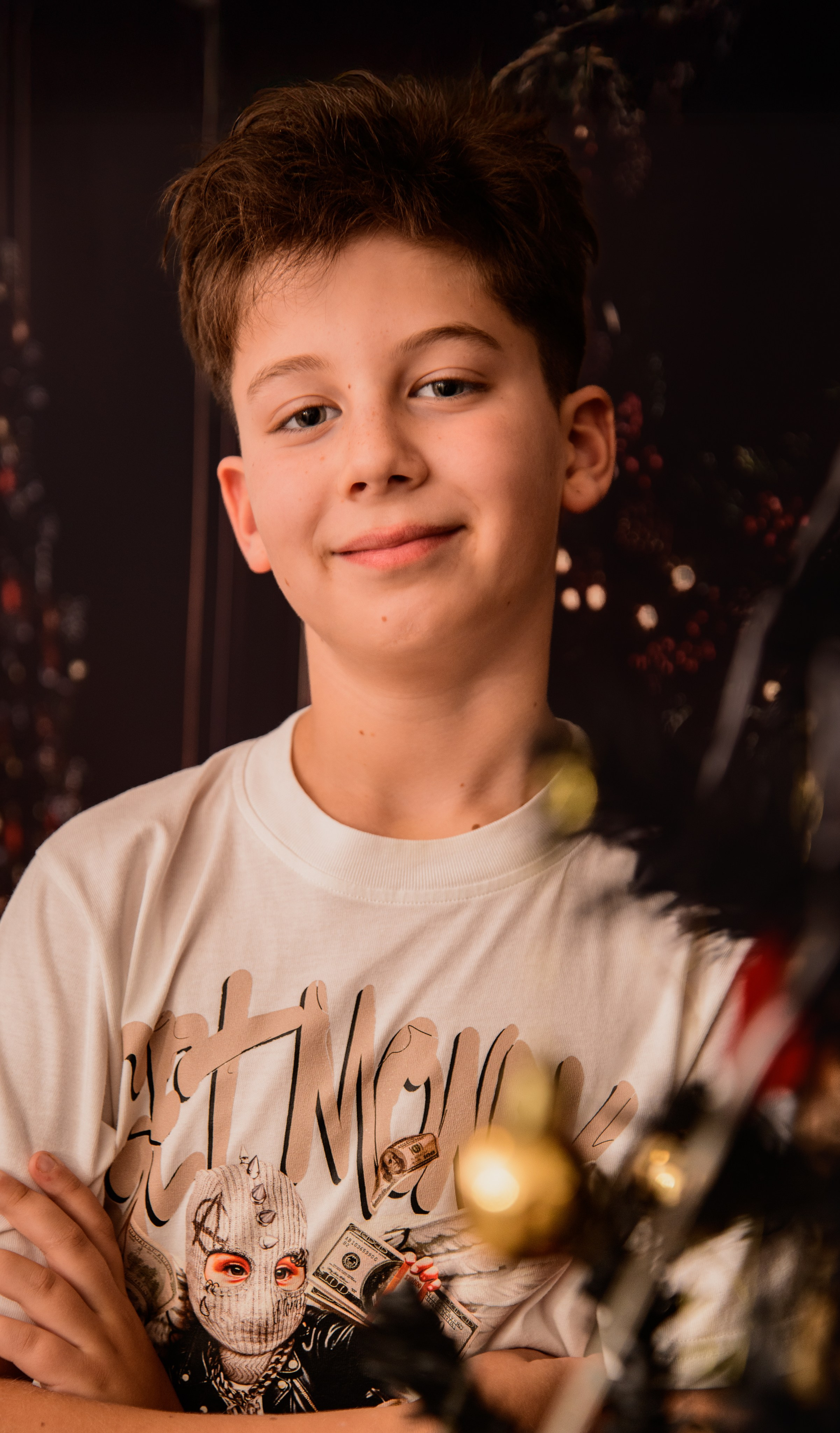Christmas Photoshoot. Hand for photos