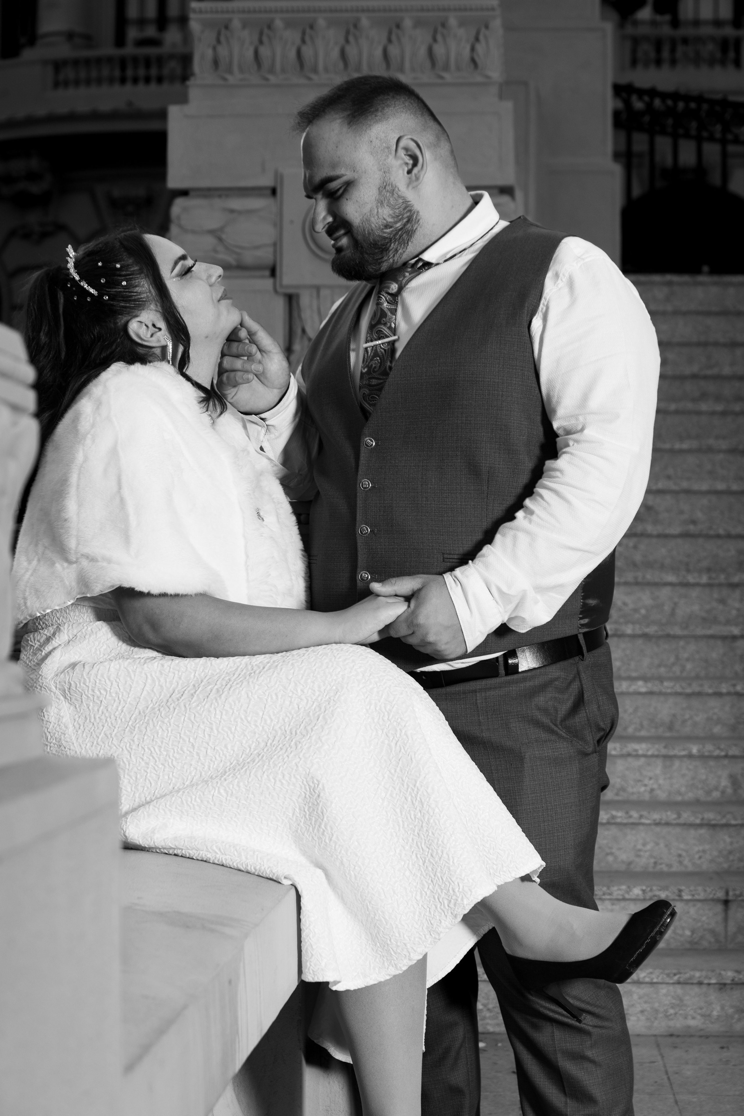 Civil Ceremony Florin — Alexandra. Hand for photos