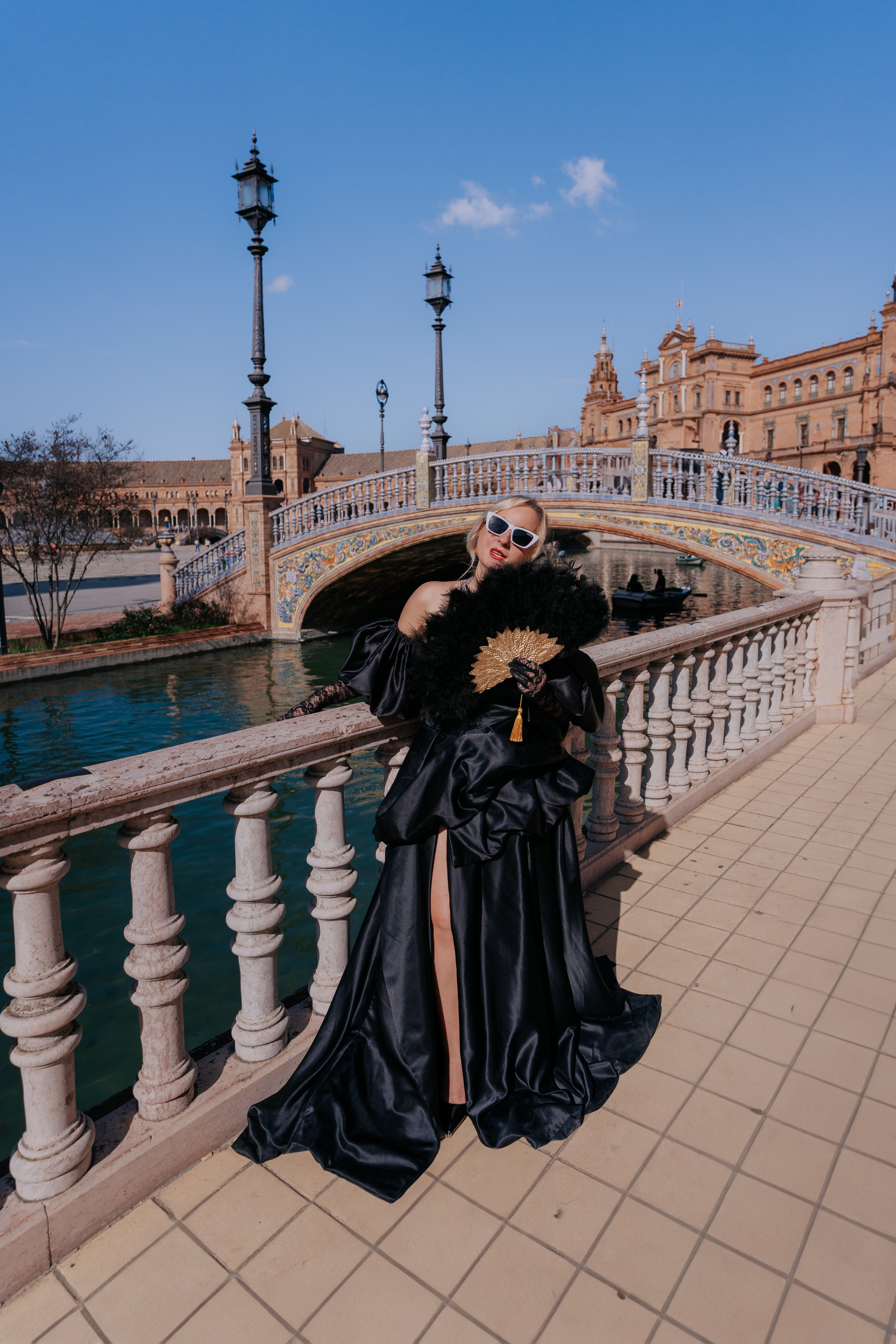 Barcelona Wow Dress Photoshoot Ideas — Photographer in Barcelona Spain