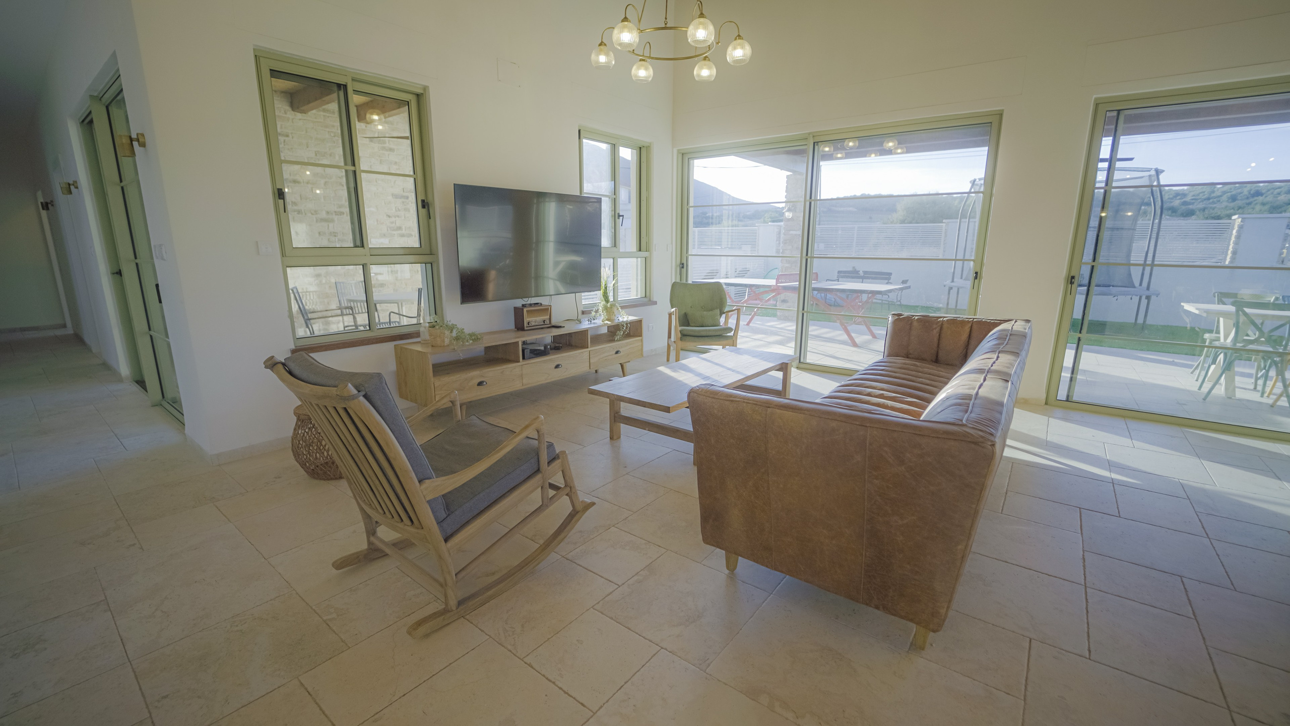 נדל"ן ובתים. יותם שחר צילום ועריכה