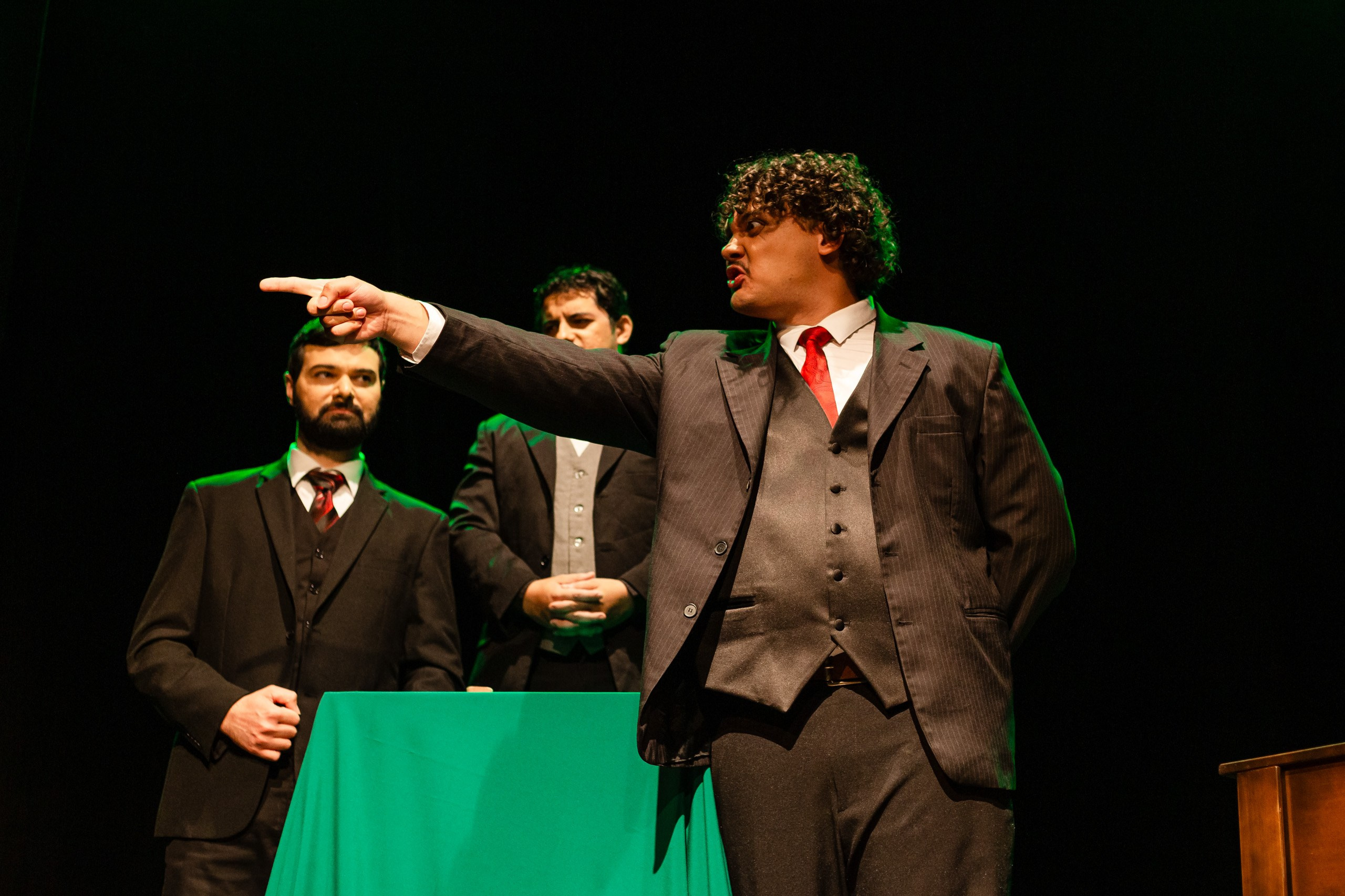 Espetáculo teatral O Alienista — Anchieta Arte Cênica