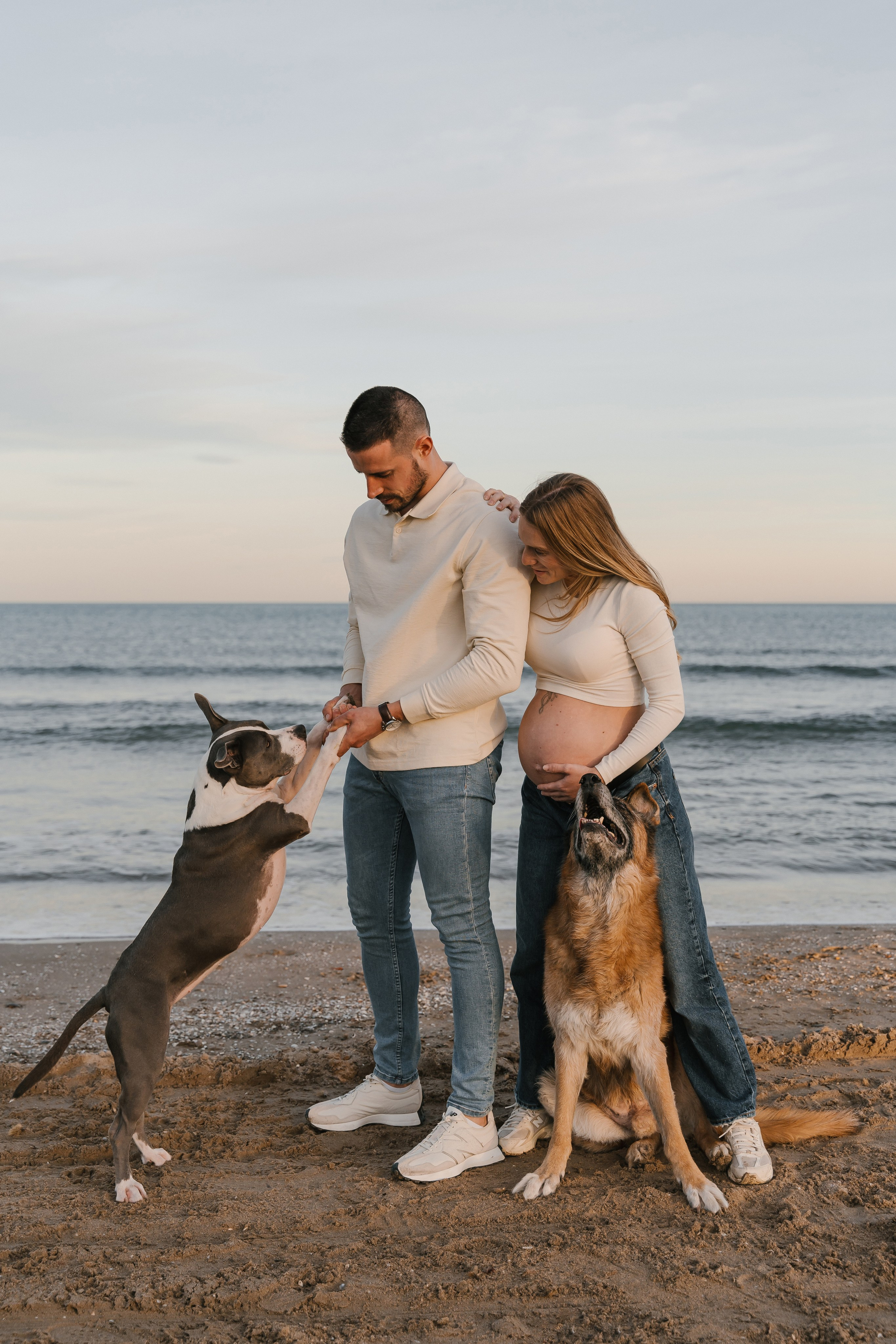 Ylenia, Adrian, Hurco y Wanda. Fotógrafa de bodas y familias en España, Valencia: Nadia ProFoto