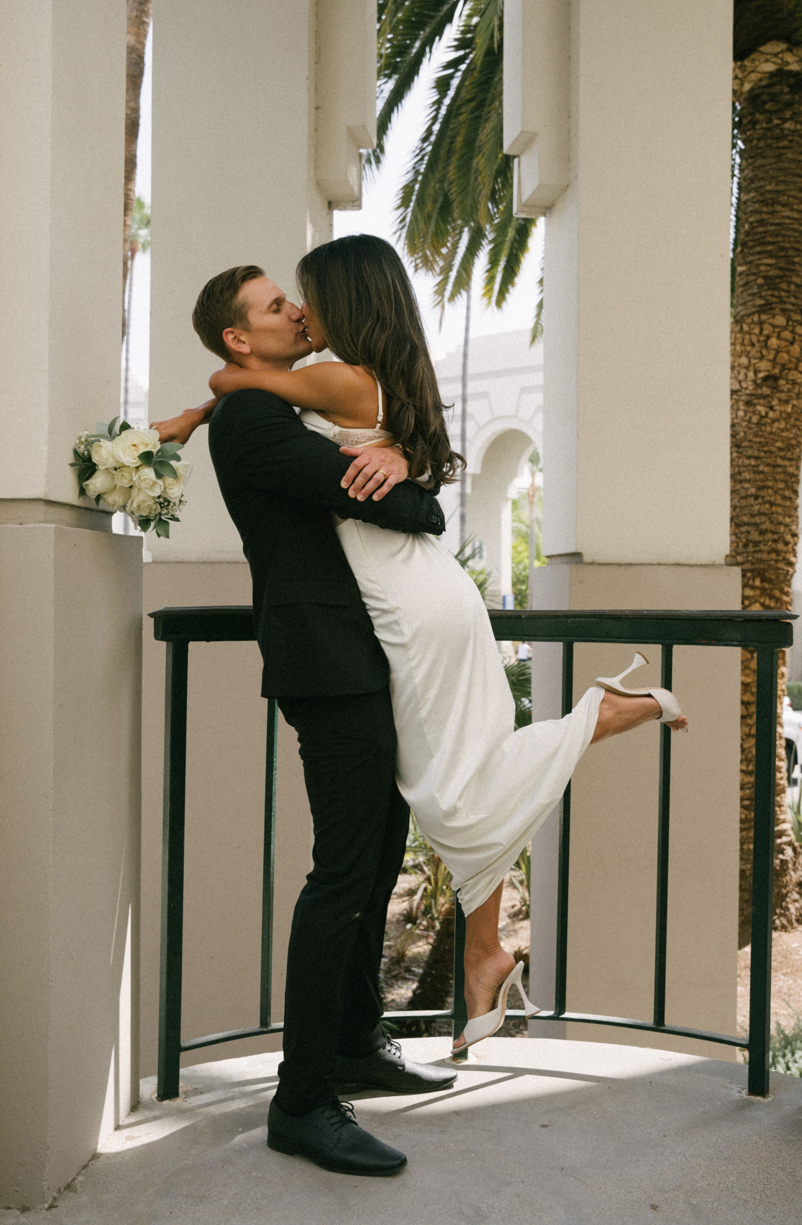 Jamie & Gareth. Beverly Hill Courthouse Wedding. Santa Monica based photographer Kristina Vasilenko
