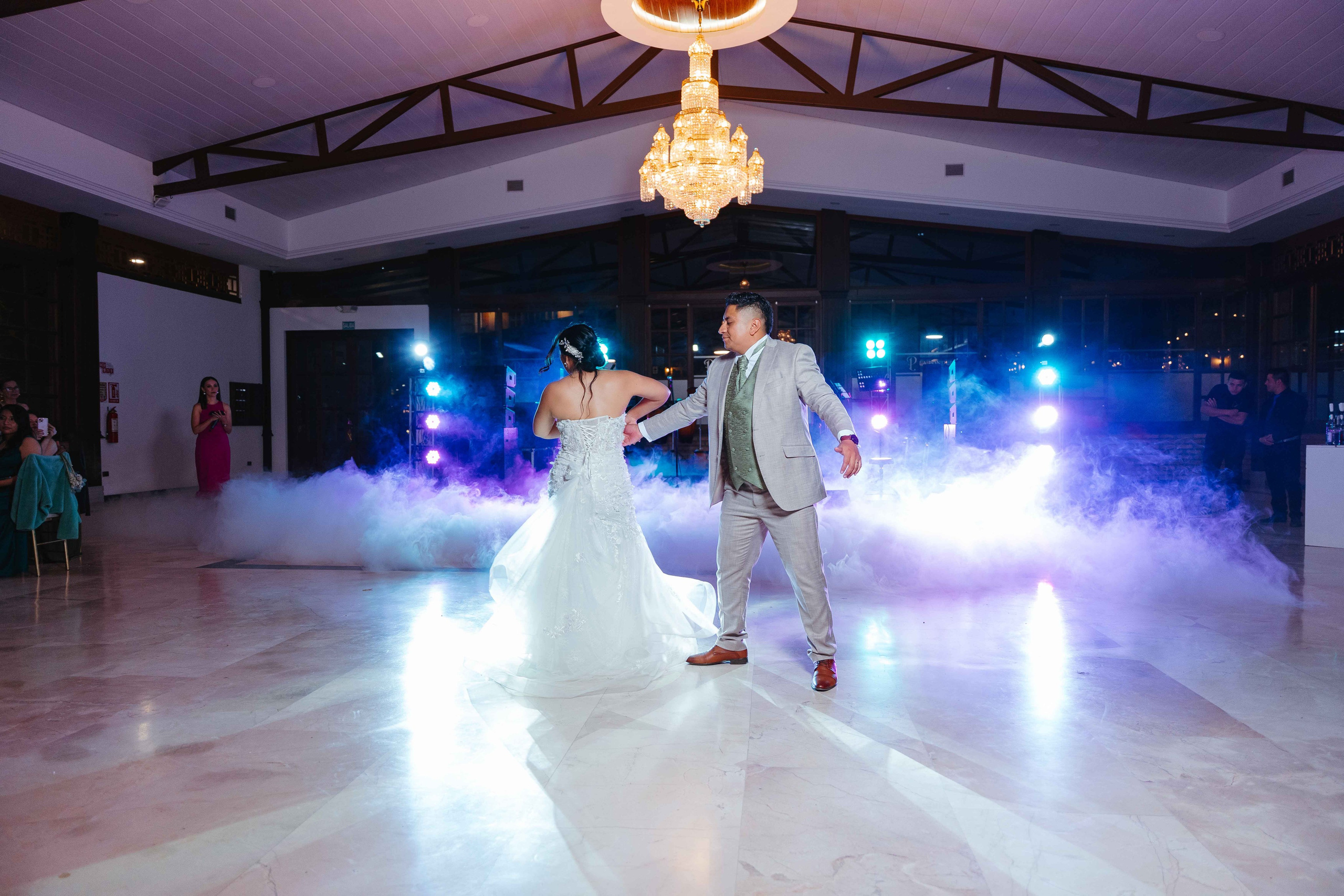 Karol y Jairon. Fotógrafo de bodas en Loja Ecuador | Piero Alvarez PH