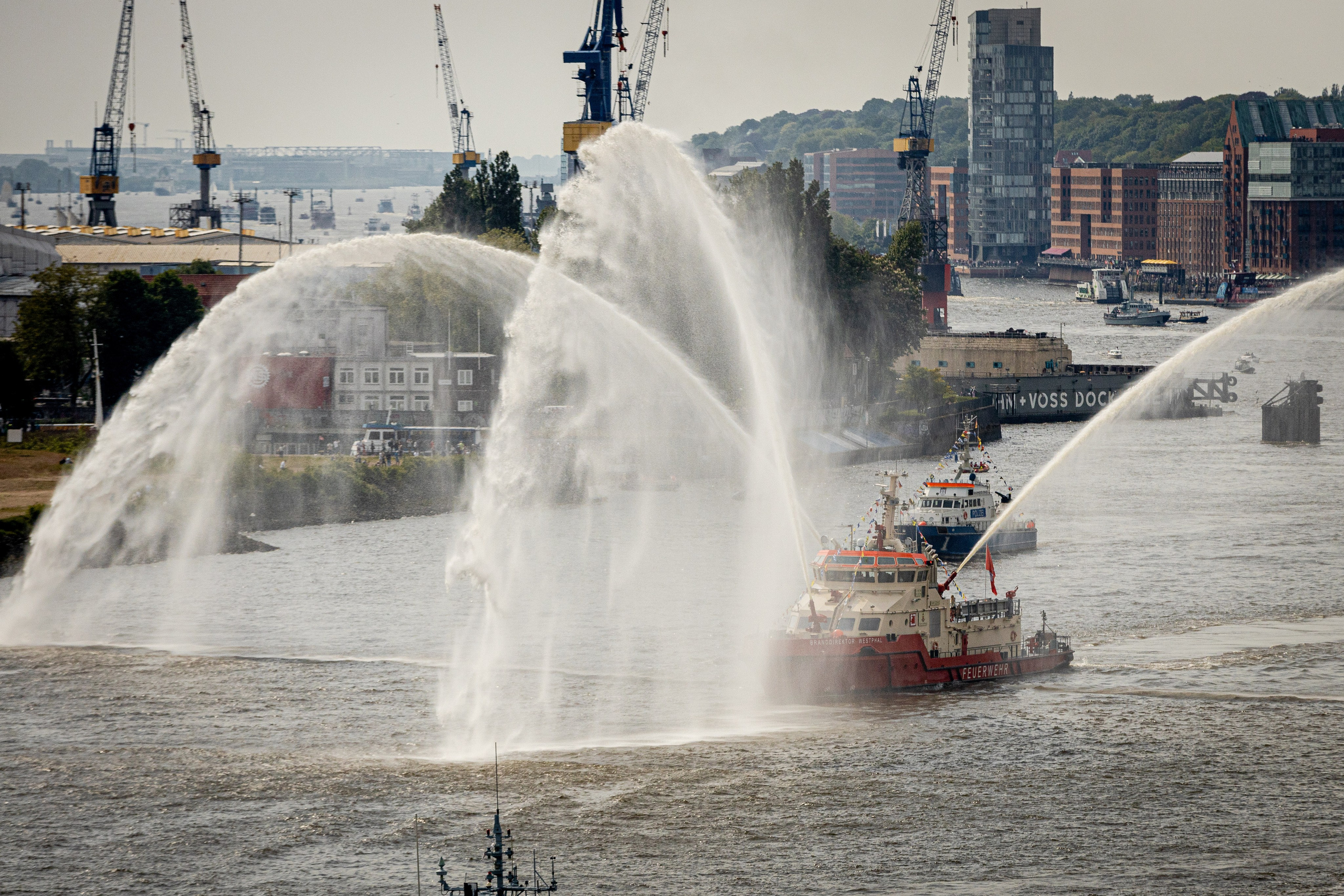 Hafengeburtstag 2024. Фотограф в Германии — Михаэль Барон
