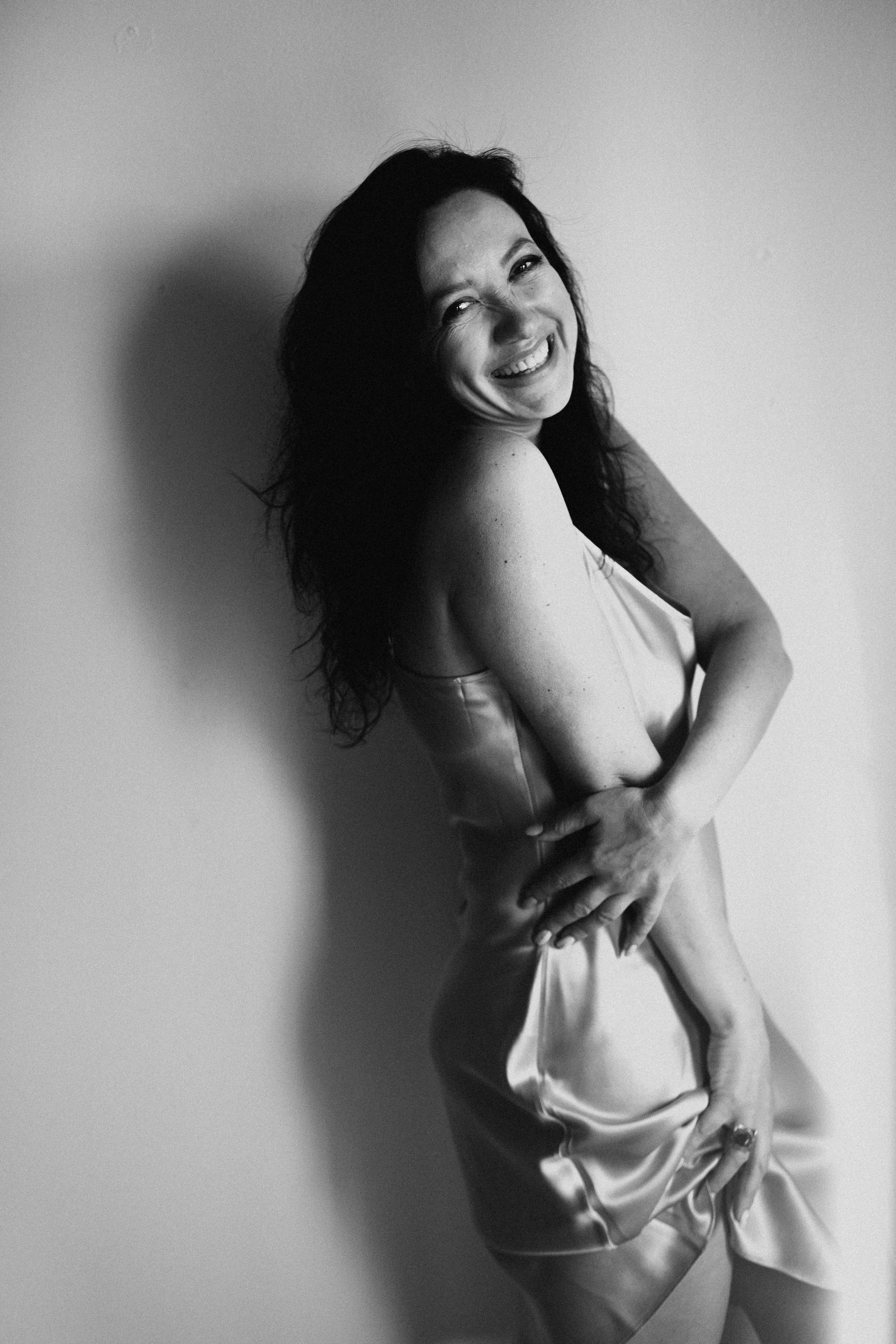 K. Rawnoir- Portrait photography by Daria Paliy.Timeless black&white portraits of women in NYC area