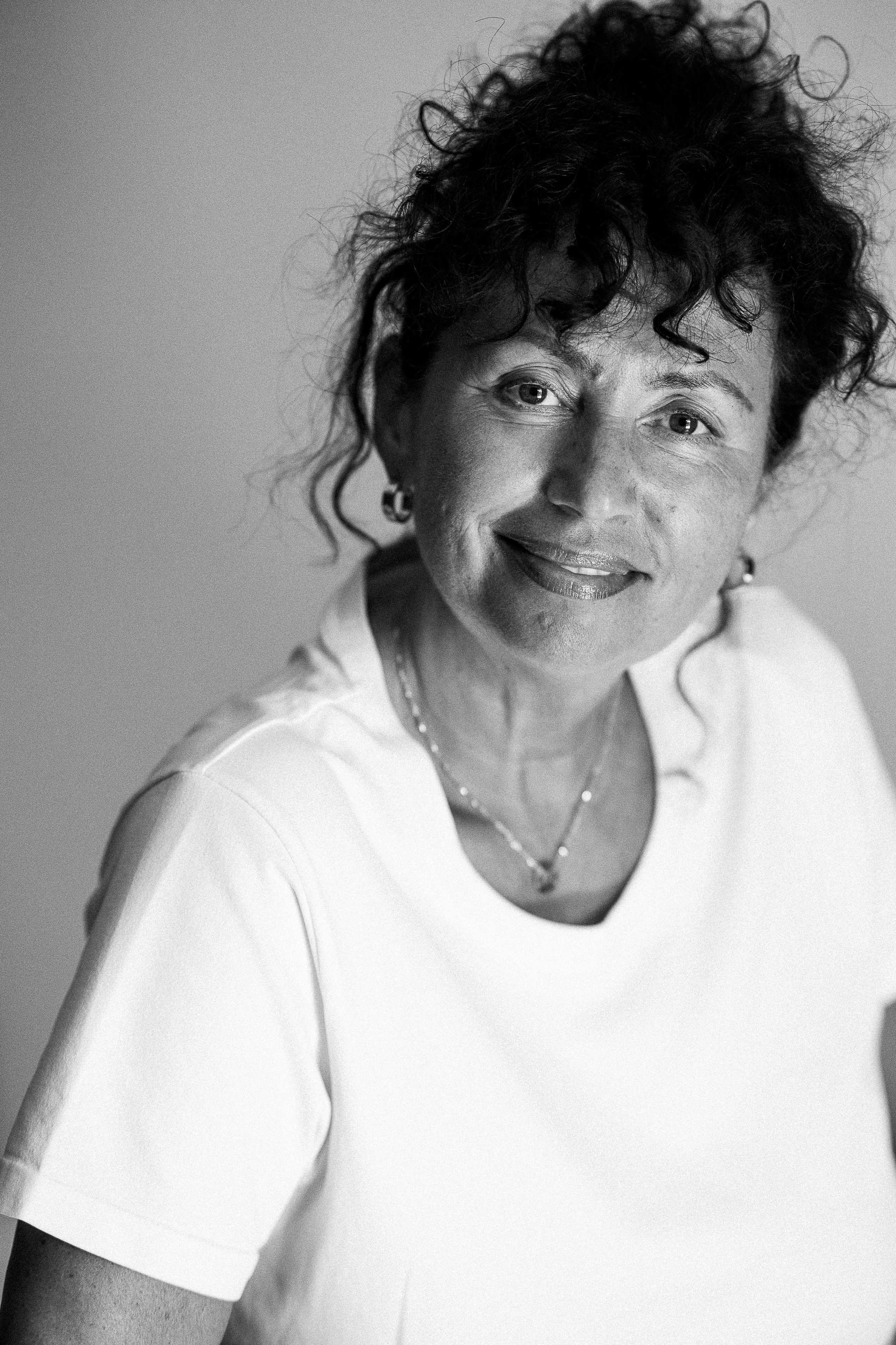 A. Rawnoir- Portrait photography by Daria Paliy.Timeless black&white portraits of women in NYC area