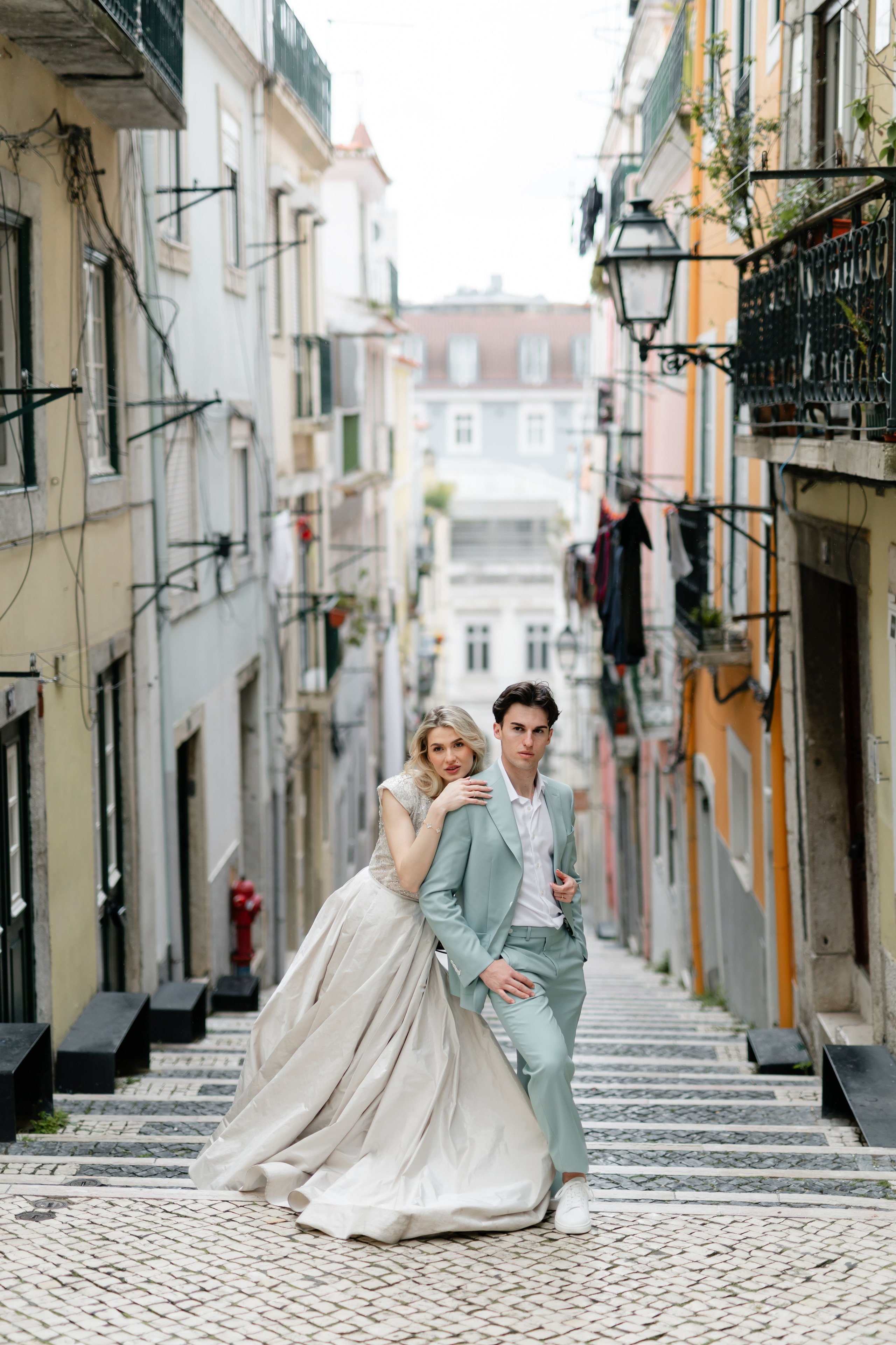 Vivien & Razvan. Main