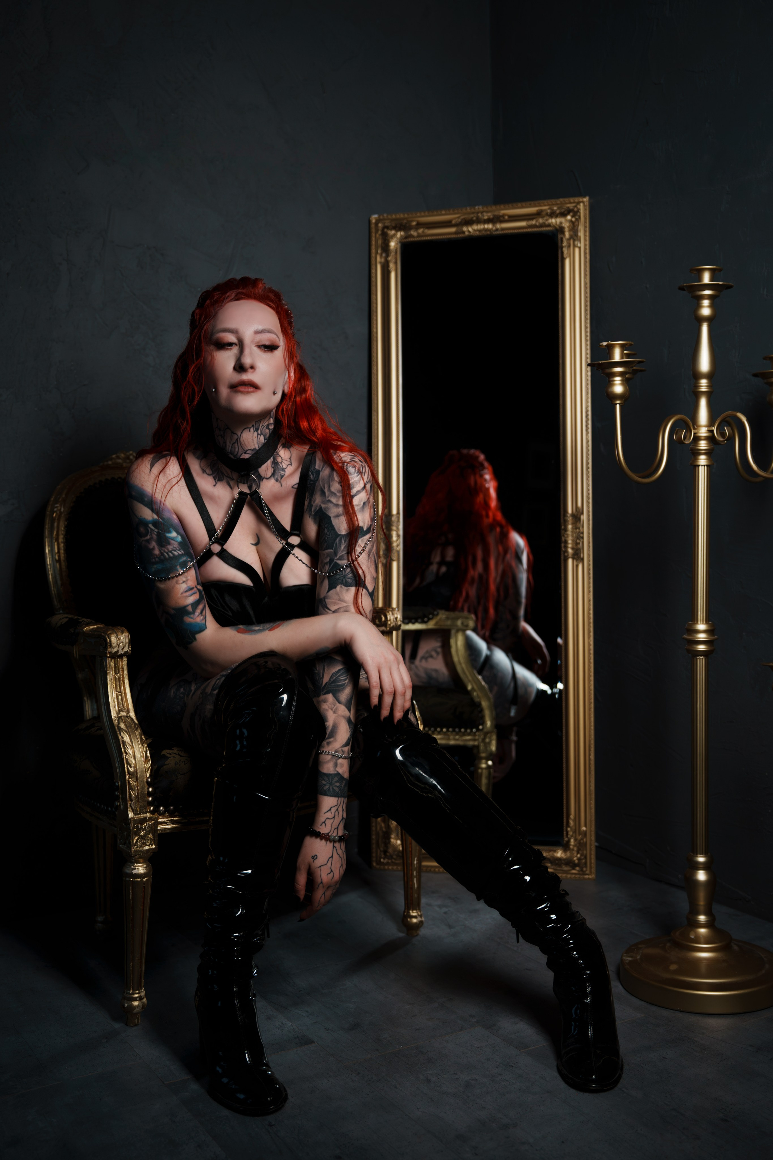 Victoria | Premium collaboration with snakes in a studio in Warsaw. Roman Volkov 🐍 Snake Father Warsaw, Poland