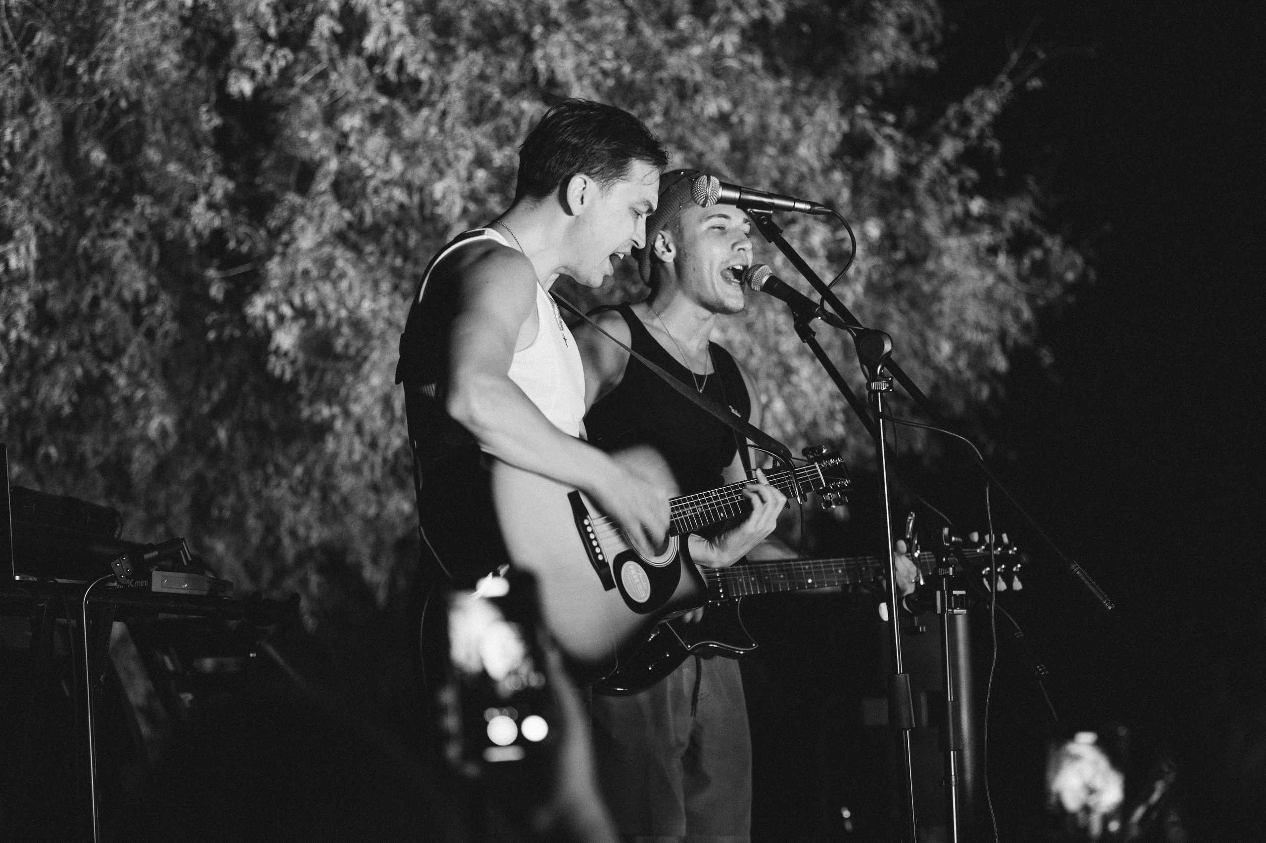 Oleg Torbosov — Meeting with subscribers in the desert. Photographer Anna Curly | Weddings and Events in Dubai