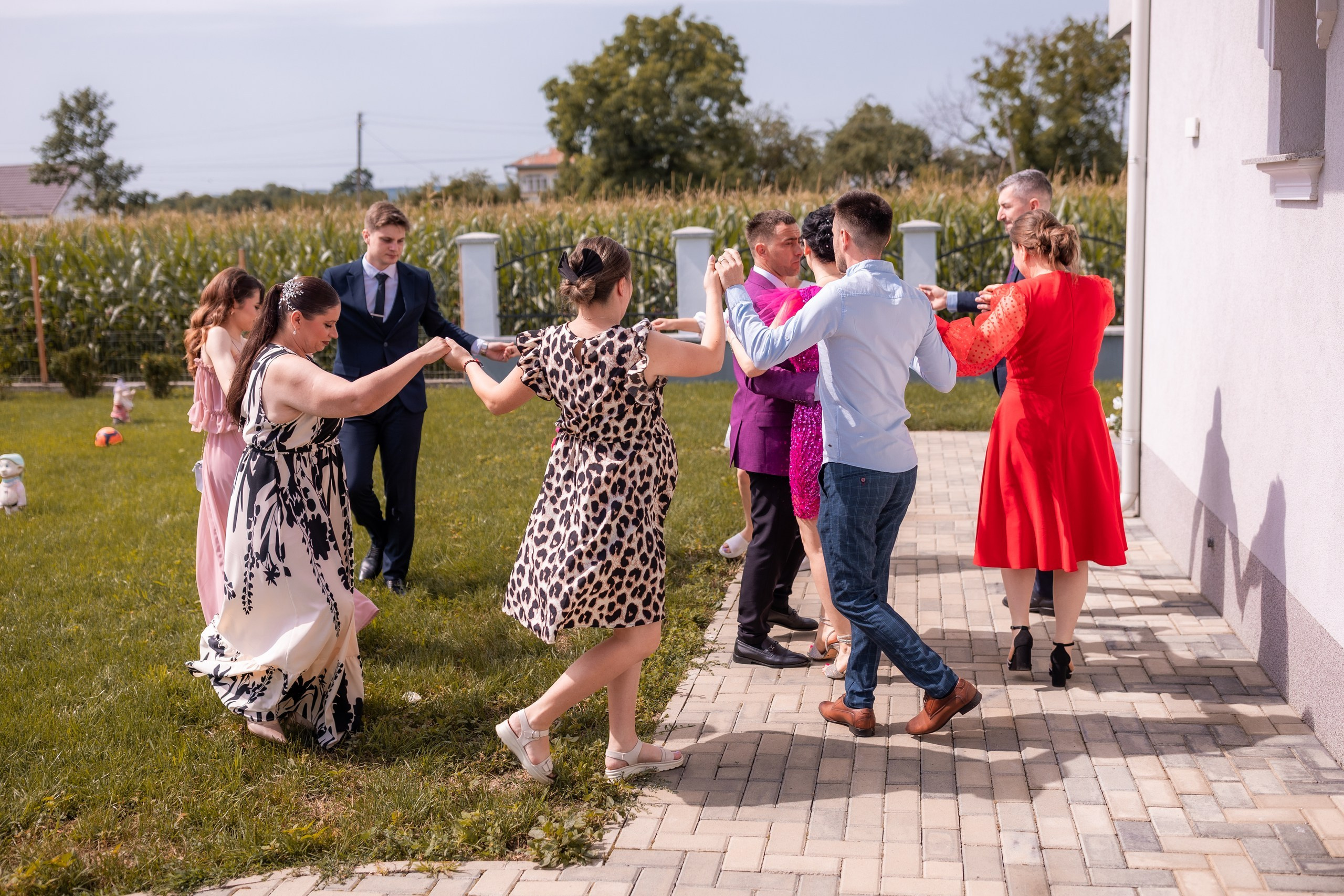 * fotograf stare civilă Siret* fotograf Bucovina* fotograf nuntă Suceava* fotograf Iași Botoșani* stare civilă tradițională* ie românească nuntă* AlinoFotoStudio* fotograf Andrei și Andreea - Alin Chirilă fotograf – stare civilă Siret, Suceava, Andrei și Andreea în ie tradițională, poveste spusă prin fotografiefotograf stare civilă Siret Suceava Alin Chirilă – miri îmbrăcați în costum tradițional bucovineanAlin Chirilă fotograf nuntă Siret Suceava – stare civilă autentică în Bucovina, emoții realefotograf Siret Suceava Alin Chirilă – Andrei și Andreea la starea civilă în ie tradiționalăstare civilă Siret fotograf Alin Chirilă – cadre naturale cu miri în costum popular din Bucovinafotograf nuntă Siret Suceava Alin Chirilă – povestitor prin fotografie, moment emoționant la starea civilăAlin Chirilă fotograf stare civilă Siret – iubire autentică surprinsă în stil documentarfotograf Bucovina Siret Alin Chirilă – stare civilă în ie tradițională, cadre pline de emoțieAlin Chirilă fotograf Suceava – Andrei și Andreea spun DA la starea civilă în Siretfotograf stare civilă Suceava Siret Alin Chirilă – poveste de iubire în stil tradițional românesc - Alin Chirilă surprinde momente elegante de nuntă și evenimente speciale prin AlinoFotoStudio, fotograf disponibil în Siret, Suceava County, Iași, Bacău County, Botoșani și Neamț County, specializat în nunți, botezuri și cununii civile.- Alin Chirilă fotograf profesionist, AlinoFotoStudio, fotograf nuntă și evenimente în Siret, Suceava, Iași, Bacău, Botoșani și Piatra Neamț, fotograf nunți, botezuri, cununie civilă, ședințe foto, trash the dress, logodnă, familie, portrete și fotografii autentice. - AlinoFotoStudio by Alin Chirilă, fotograf evenimente premium în Suceava County, Iași County, Bacău County, Botoșani County și Neamț County, fotograf de familie, fotograf ceremonii religioase, petreceri și momente emoționante. - Alin Chirilă fotograf, povestitor prin fotografie, servicii foto profesionale pentru mireasă, mire, pregătiri nuntă, biserică, restaurant, valsul mirilor, tradiții românești și amintiri de neuitat în Moldova.