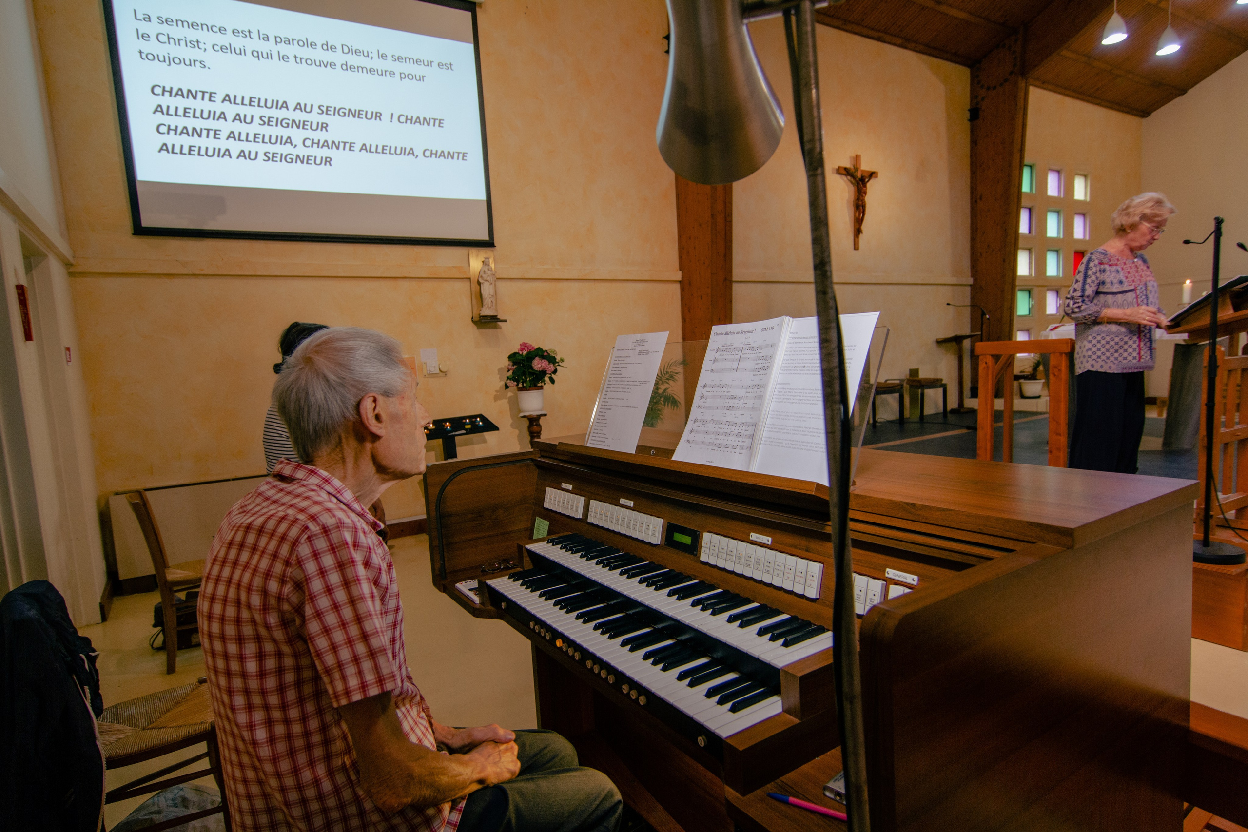 Julia et Shanna | Baptême. Studio photo « Partage ton bonheur » – Photographe famille près de Châtellerault, Poitiers et Tours
