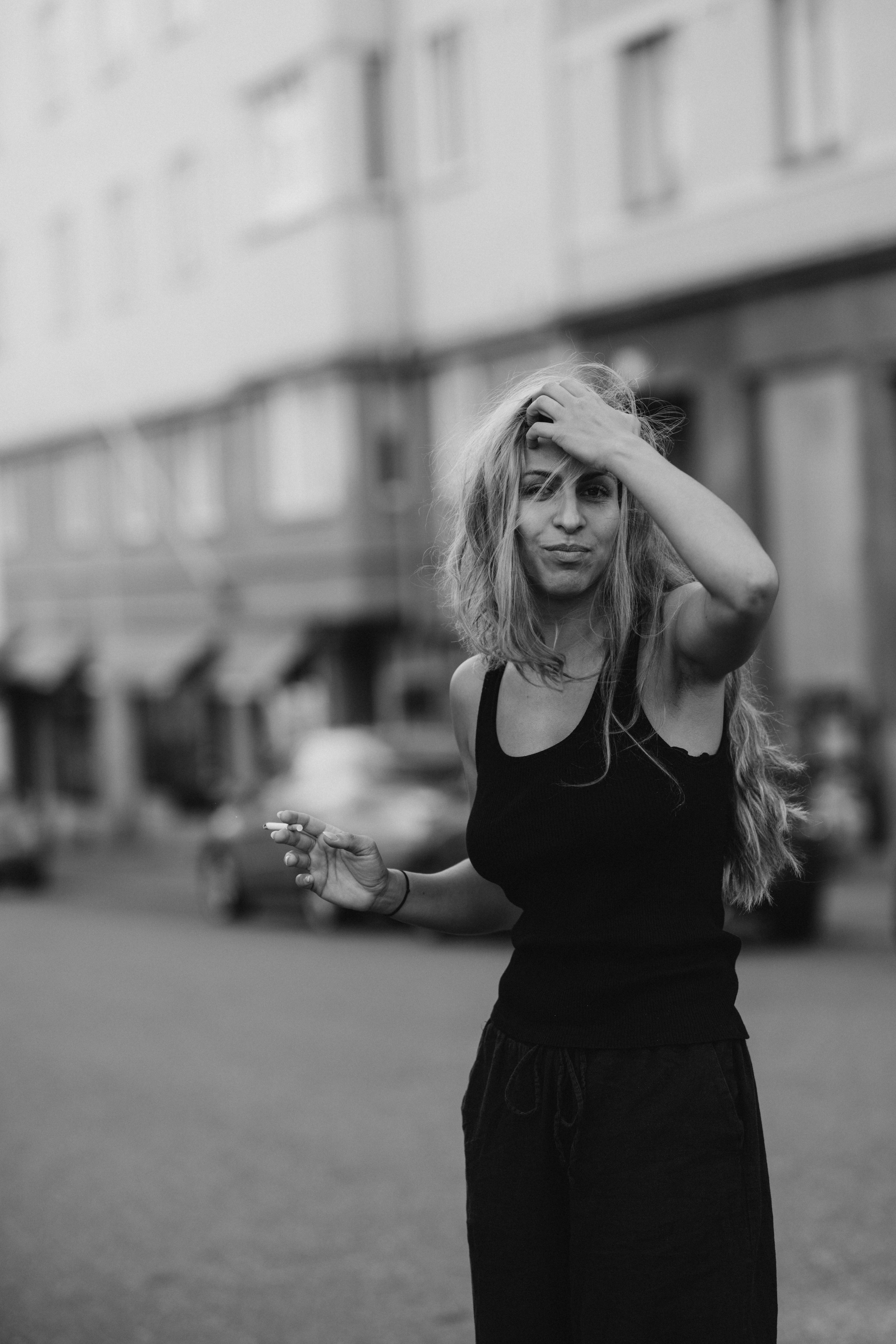 Mitra. Wedding and potrait photographer in Helsinki Vickan O