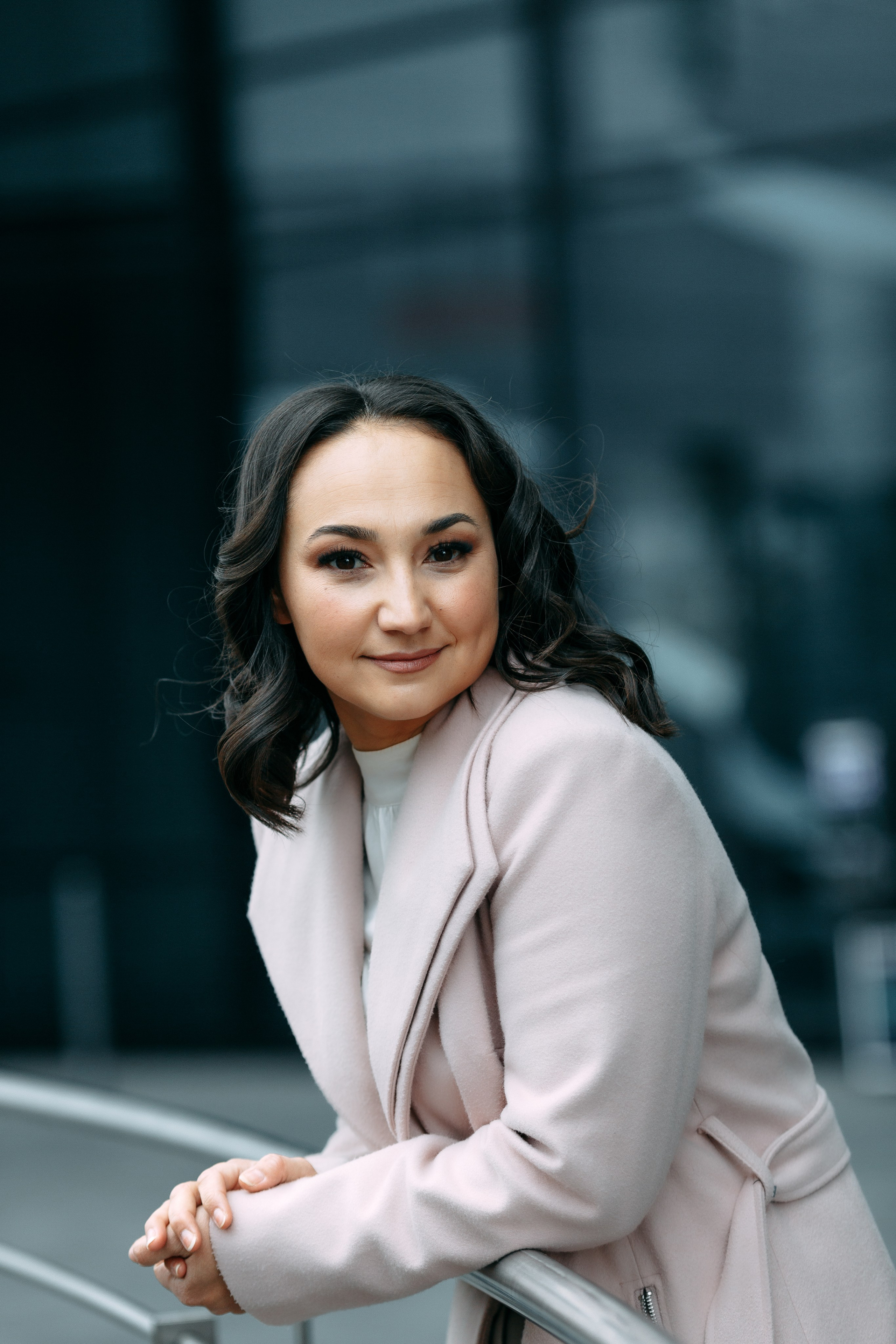 Business Fotoshooting für Yulia in Stuttgart. Professionele fotografin in Münsingen Olesia Wegele