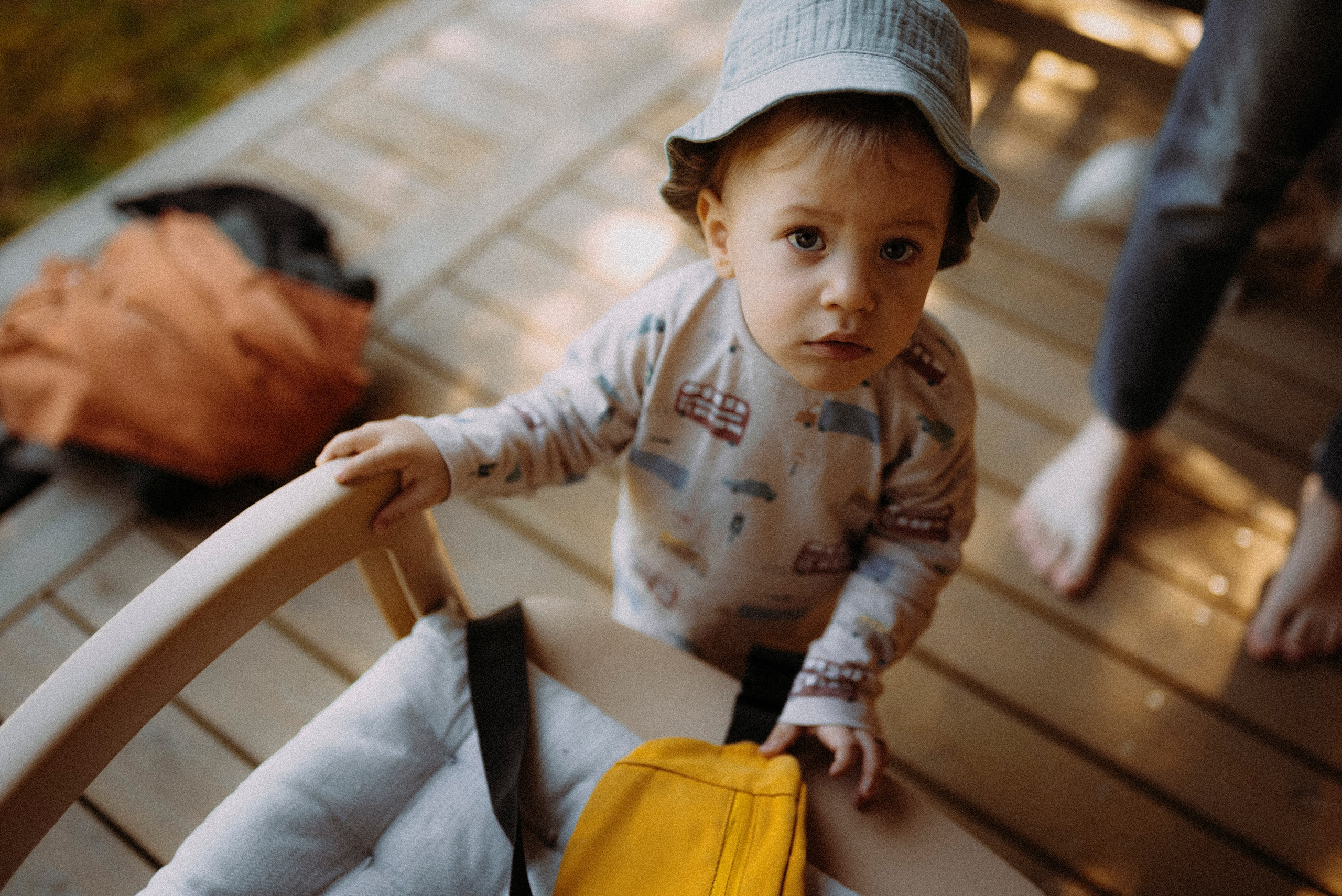 2024. Стрит-фотография, полная абсурда, идиотизма и красоты