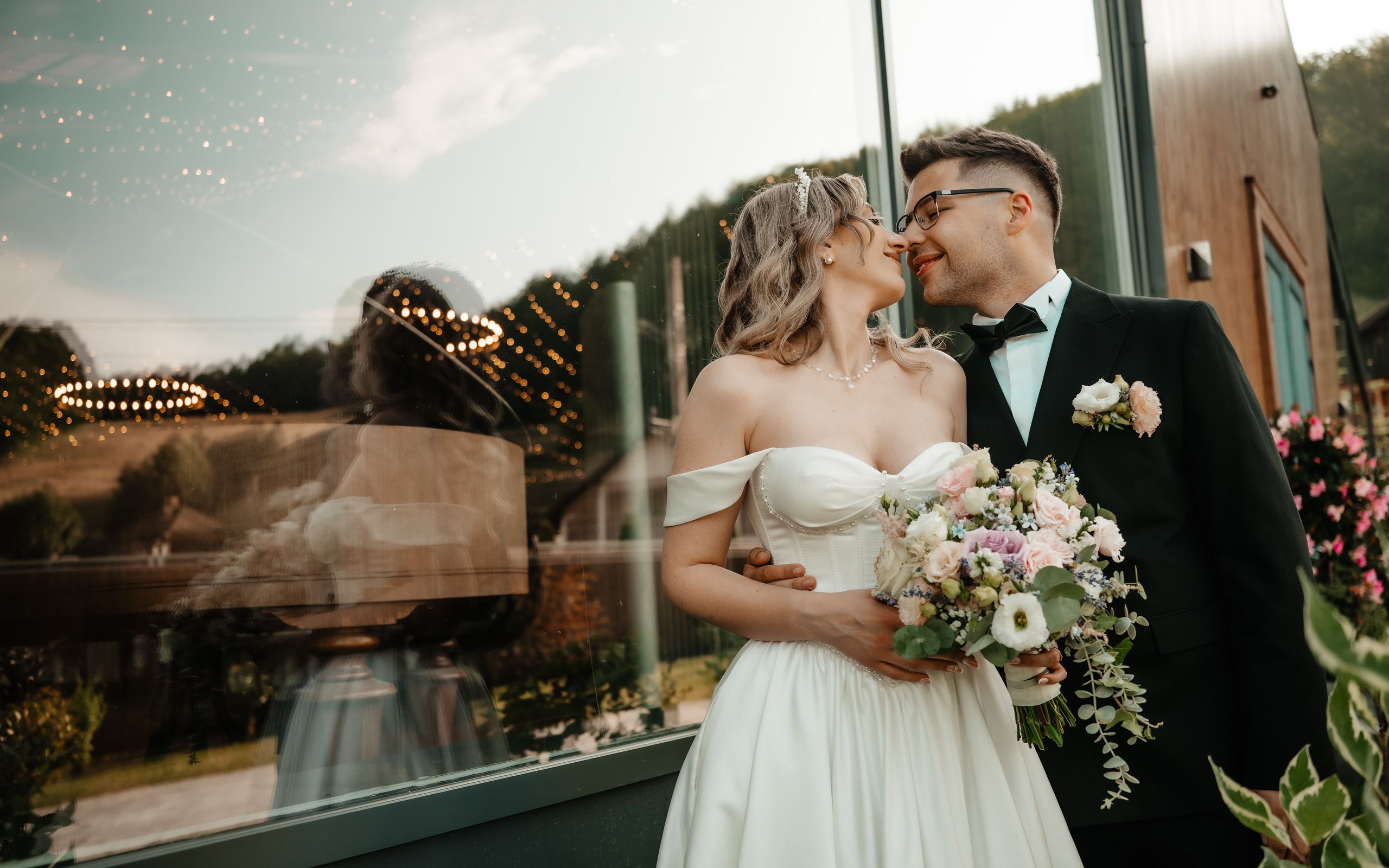 🤎 G a b r i e l a & C o s t i n - Wedding Day Preview. Wedding & Family Photographer