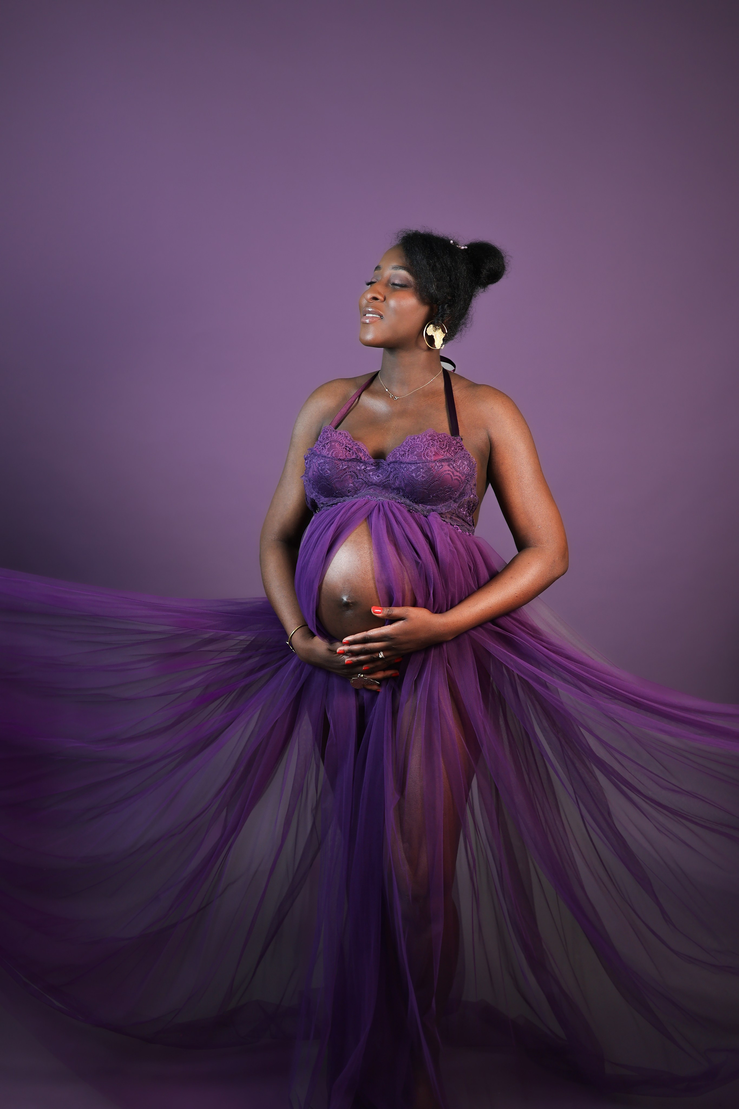 Séance photo grossesse – Moments magiques avant l’arrivée de bébé. Viktoria photo marseille