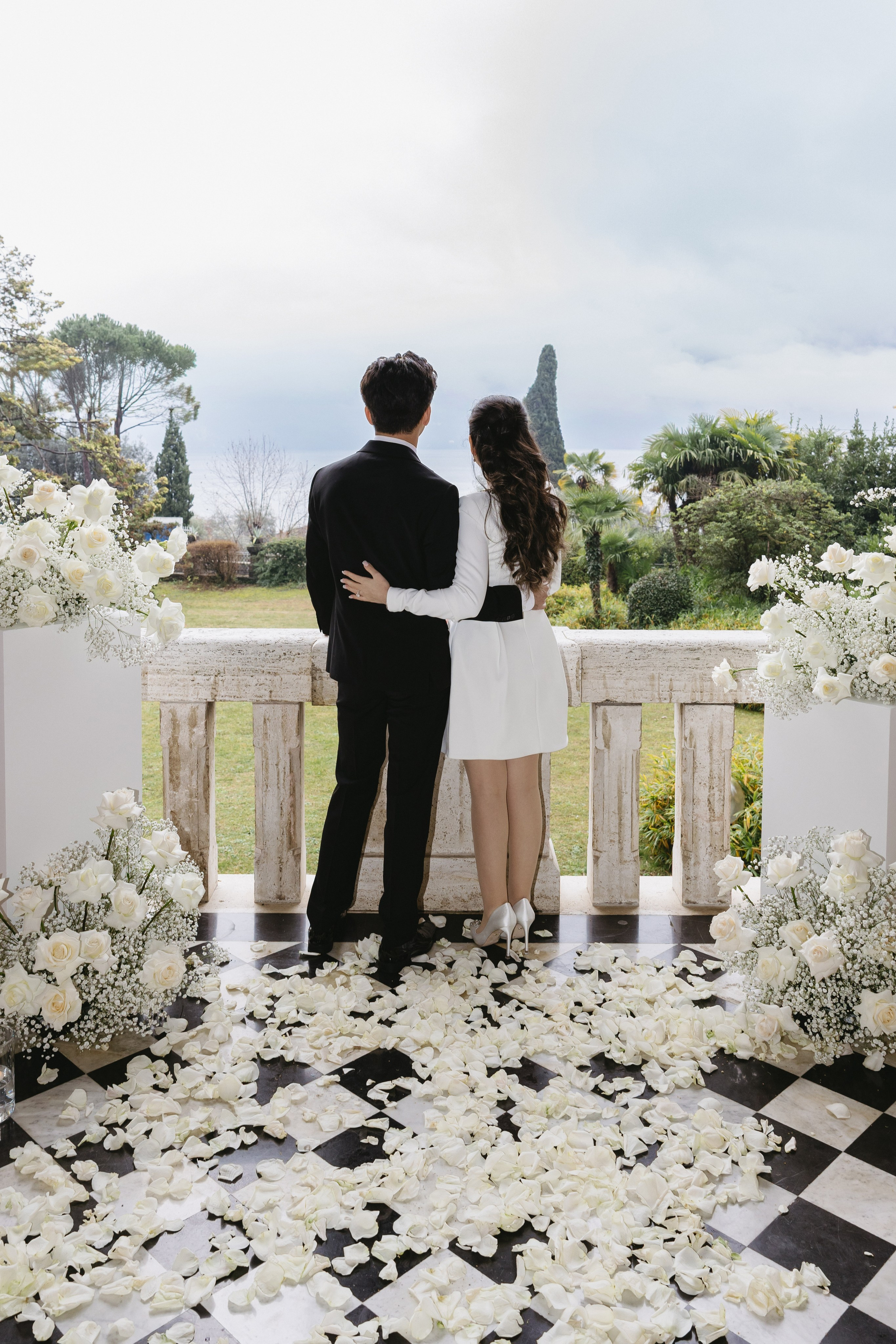 Jon & Laziza. Wedding photographer in Italy