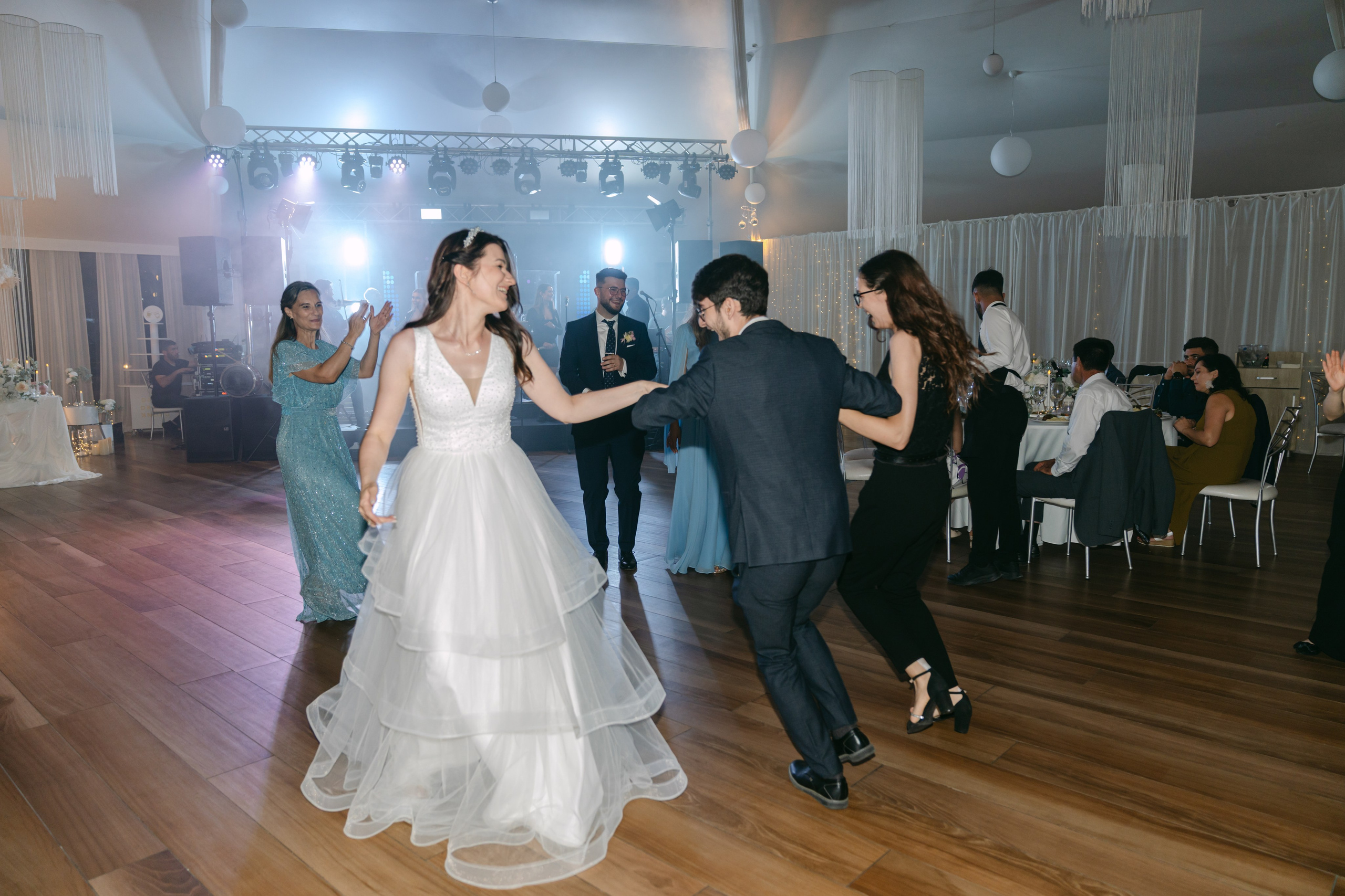 Gabriela & Dragos. Gabrielacojocariu.com