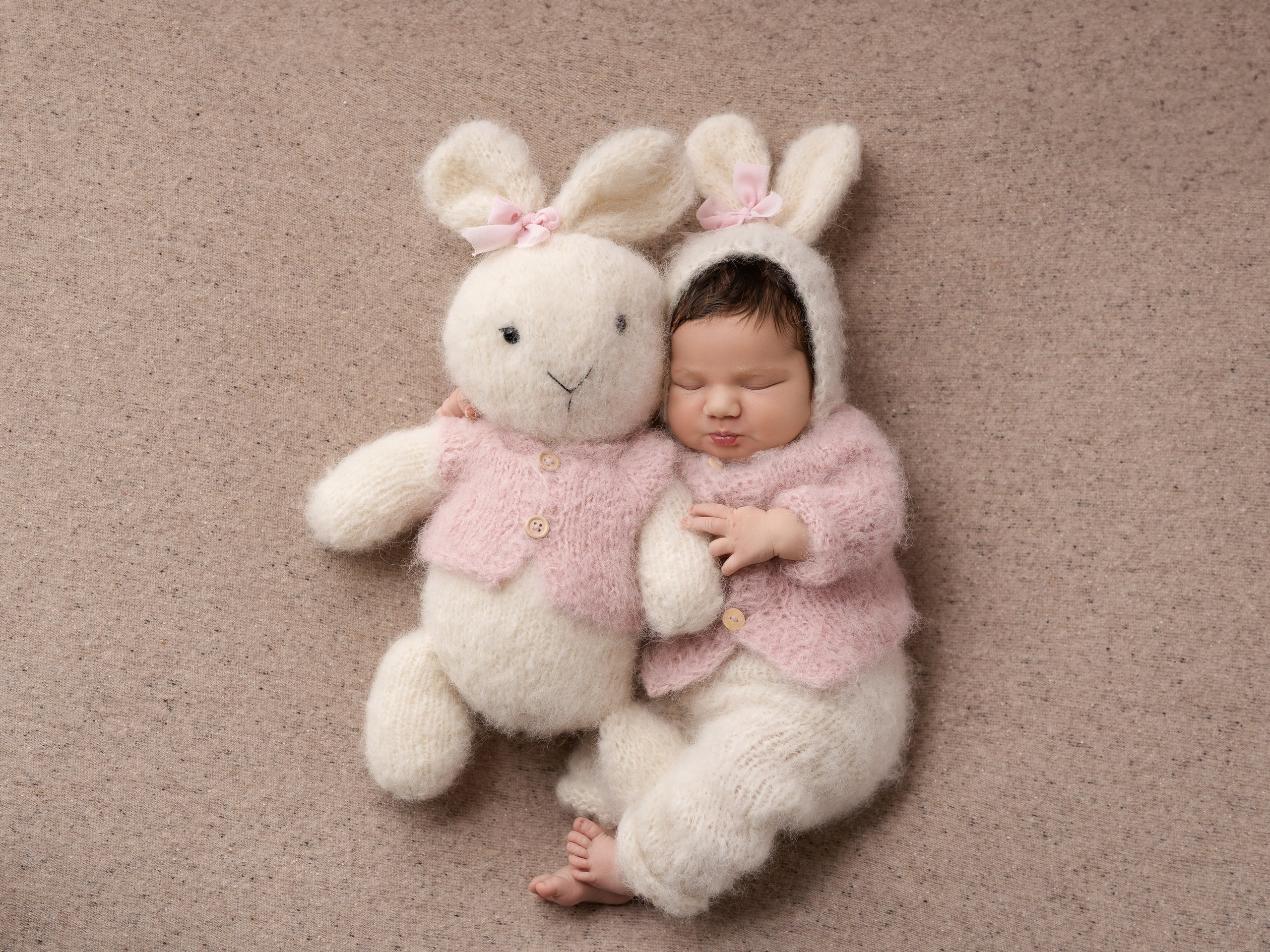 Esu Aleksandra naujagimių ir kudikių fotografė iš Vilniaus