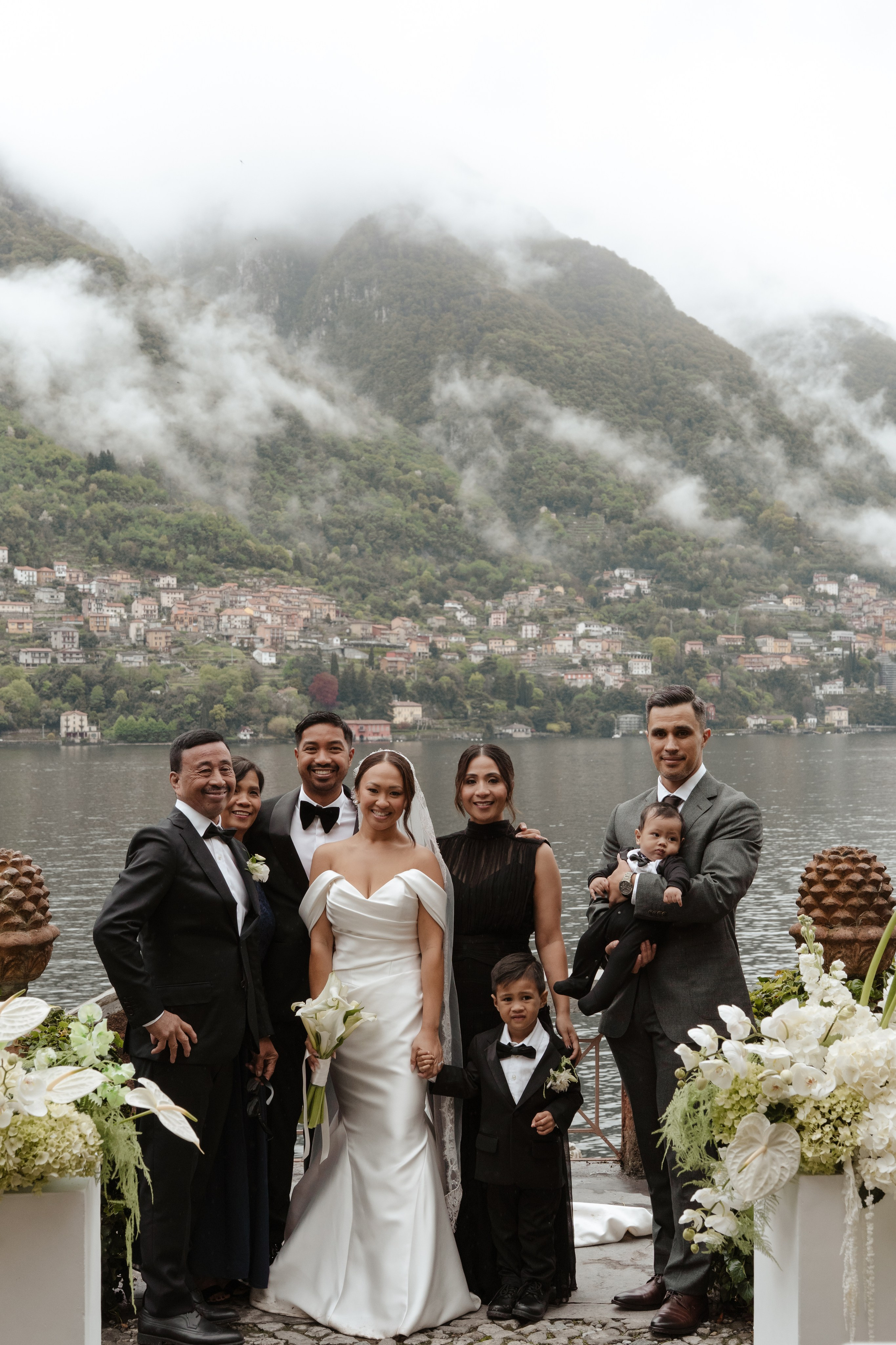 BEATRICE AND RAFAELE_LAKE COMO_Villa Regina Teodolinda. PHOTOGRAPHER IN ITALY