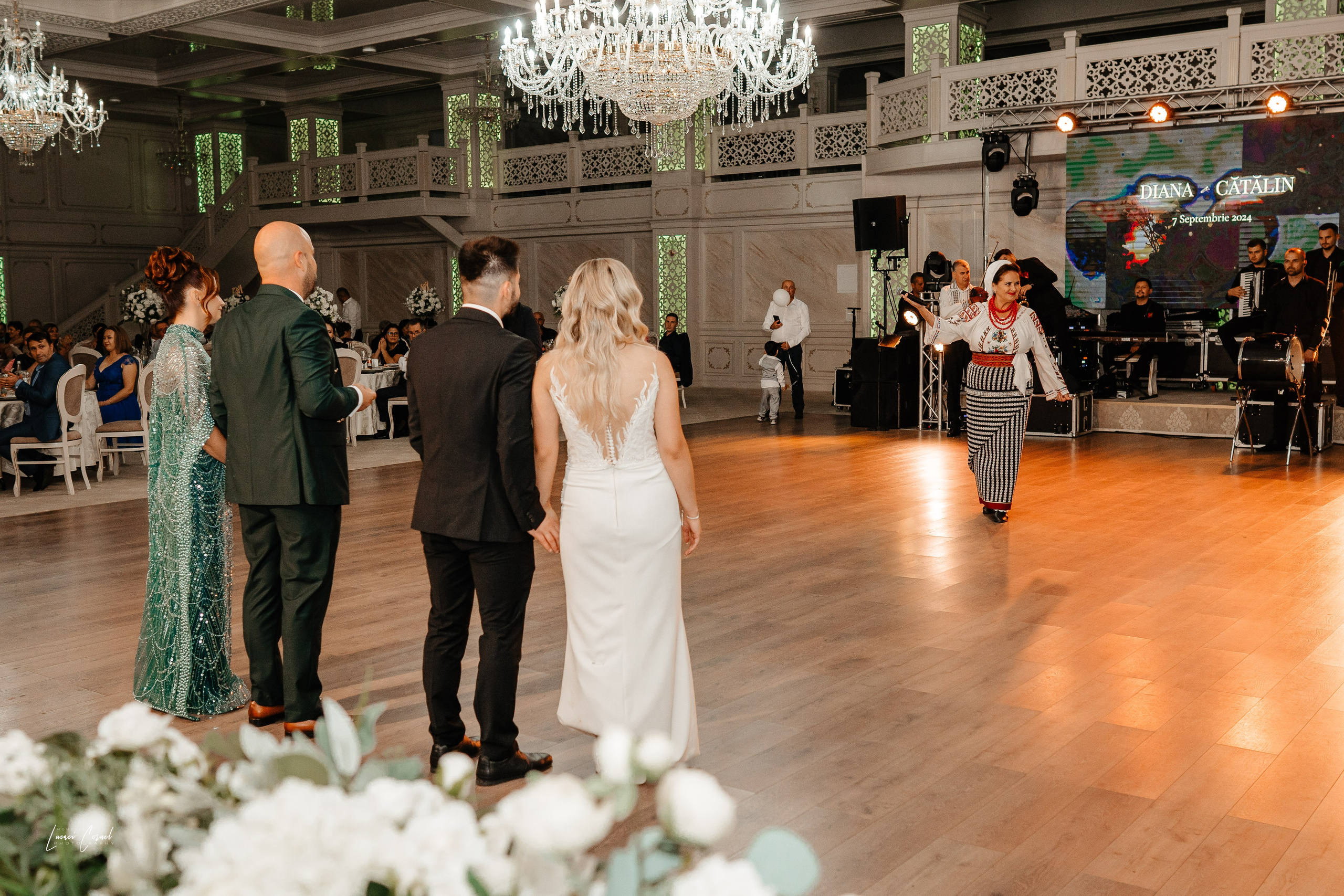 Diana & Cătălin – Nuntă clasică și rafinată. Fotograf de nuntă, corporate, botezuri, majorate și aniversări Roman, Lucaci Cornel