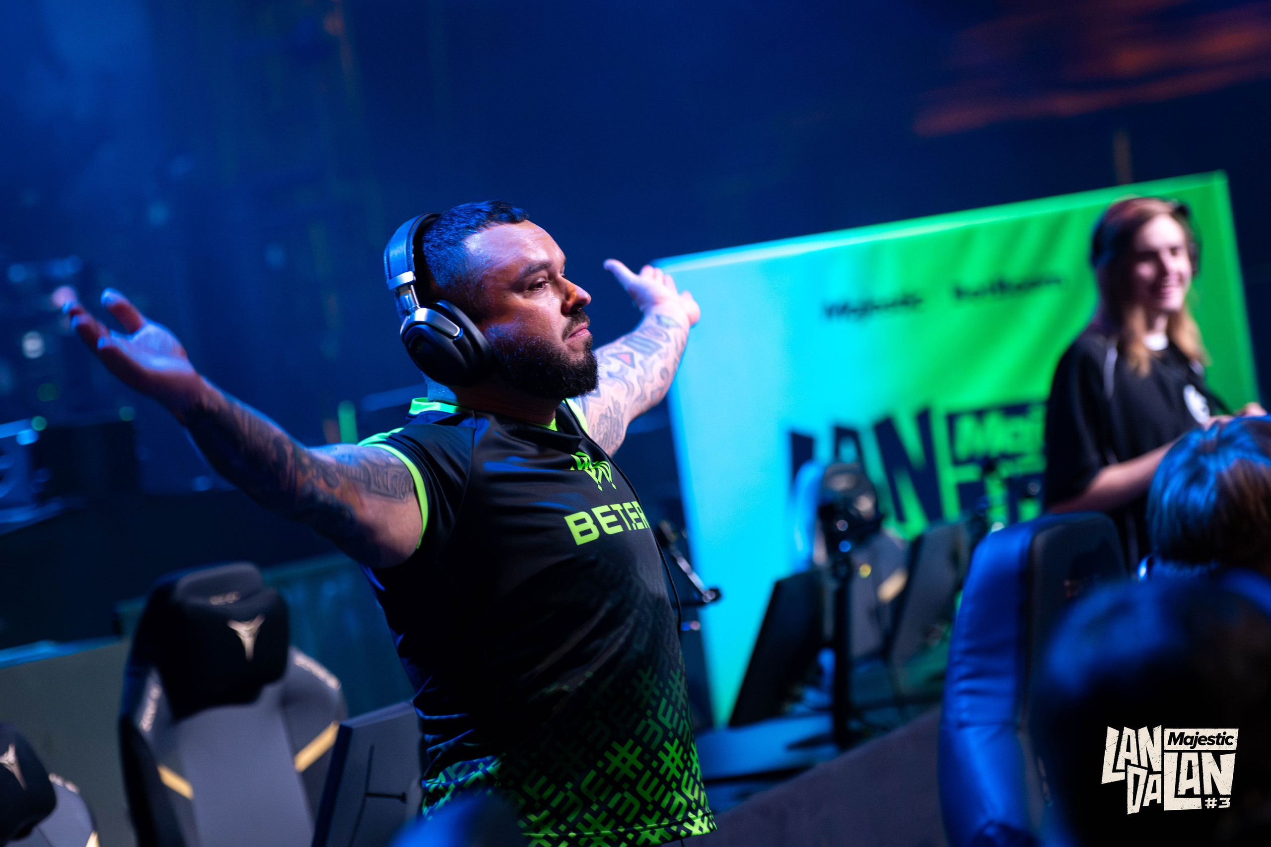 LanDaLan & FRAG & GLuck Yungstar & UCA