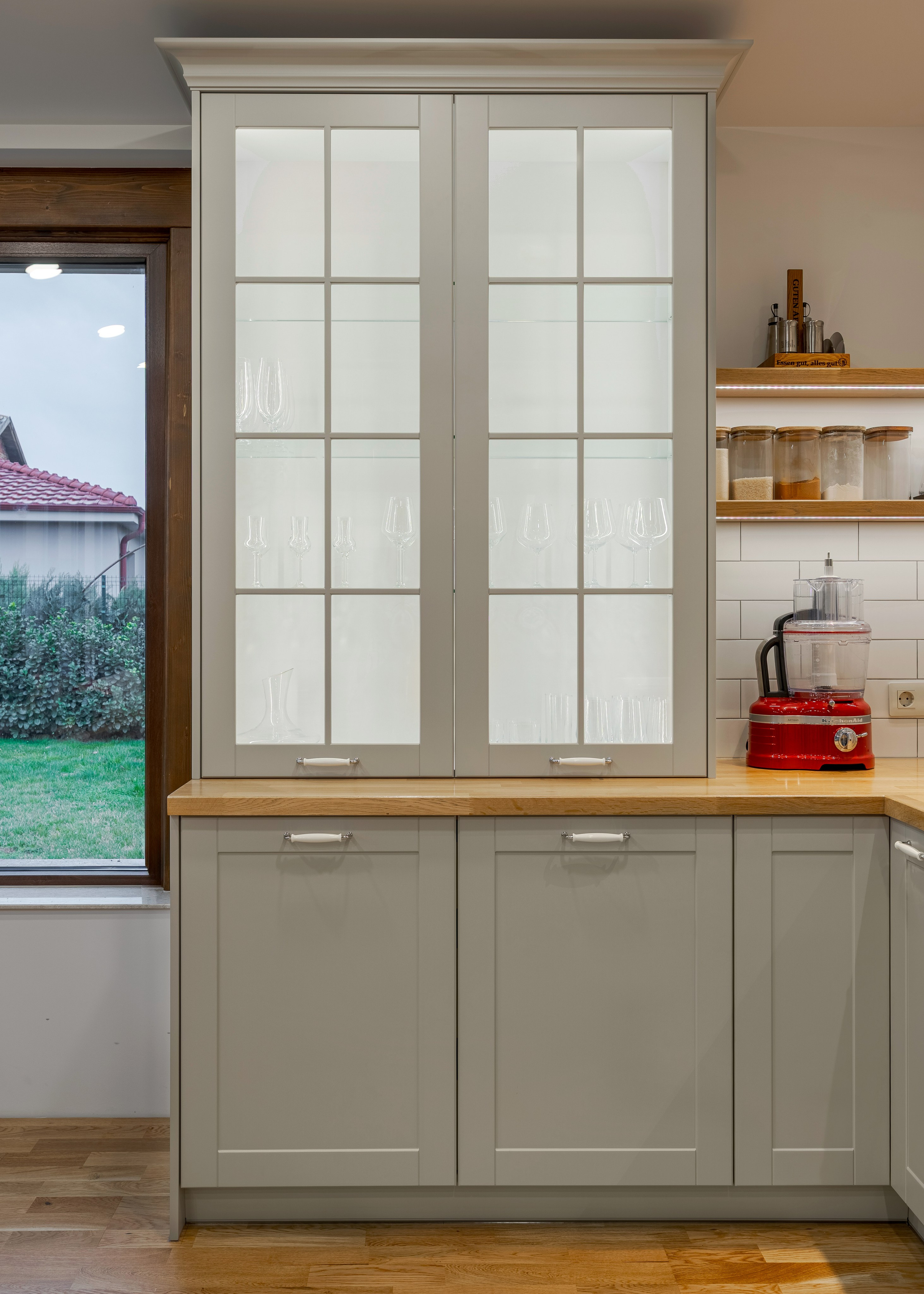 Кухня бижу от мебели Русев. Професионален фотограф в Пловдив и областта