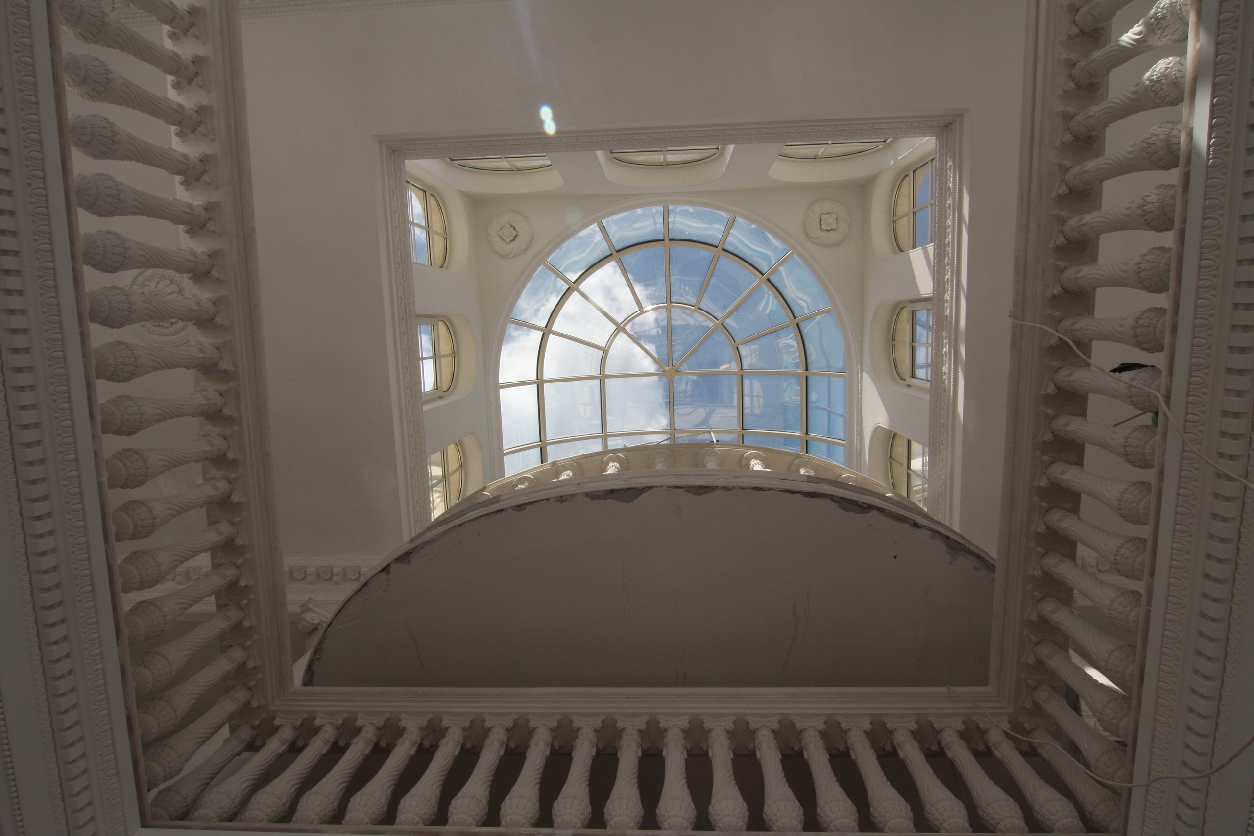 Pozdnakovo. Plaster molding